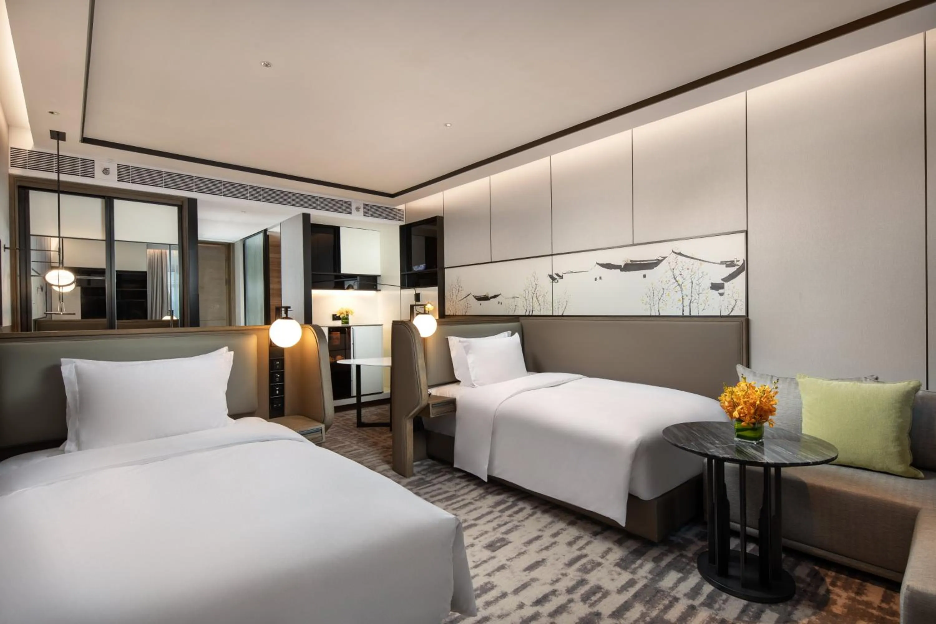 Photo of the whole room, Bed in Crowne Plaza Wuzhen by IHG