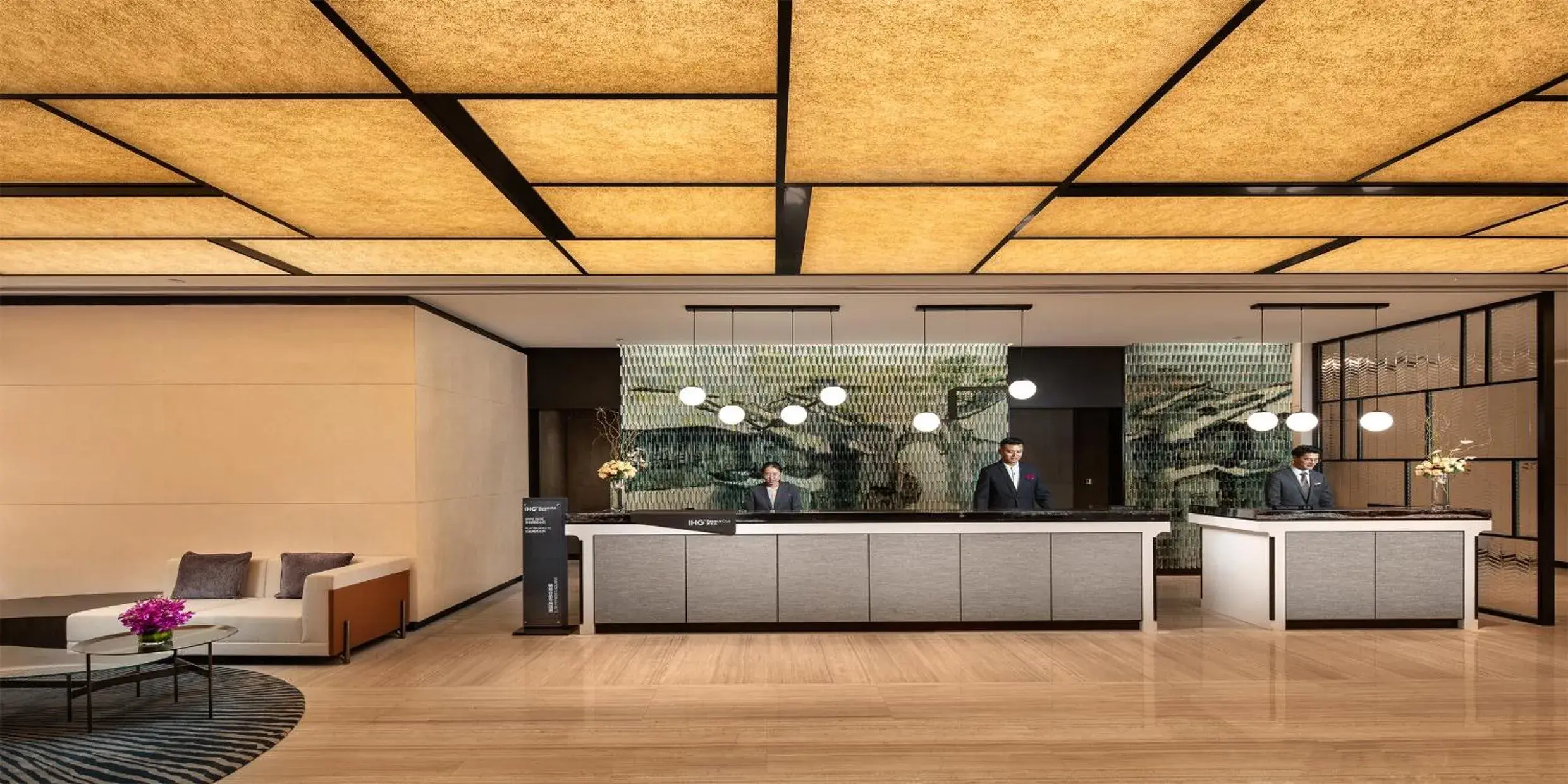 Lobby or reception in Crowne Plaza Wuzhen by IHG Lobby or reception in Crowne Plaza Wuzhen by IHG