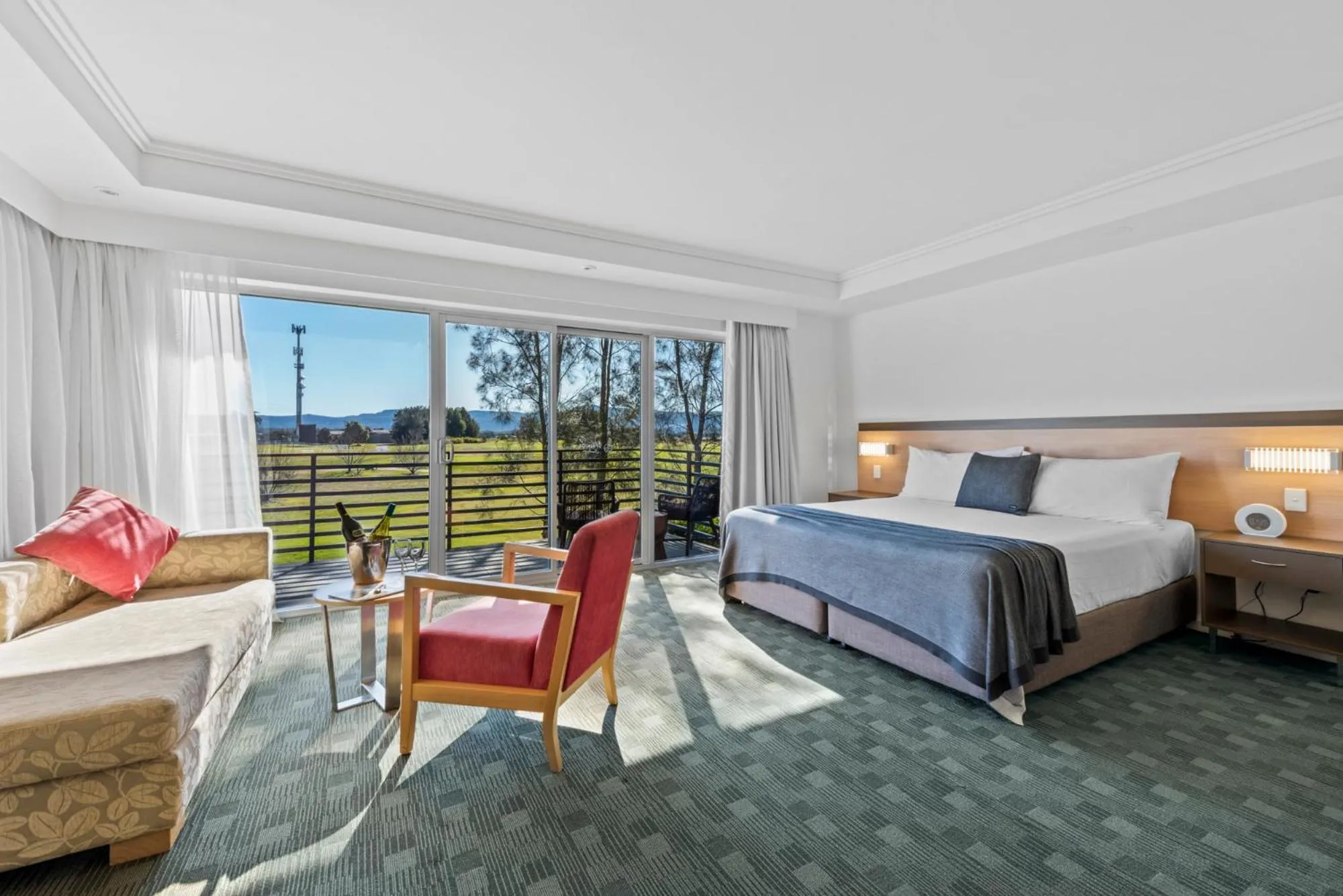 Photo of the whole room, Bed in Springs Shoalhaven Nowra
