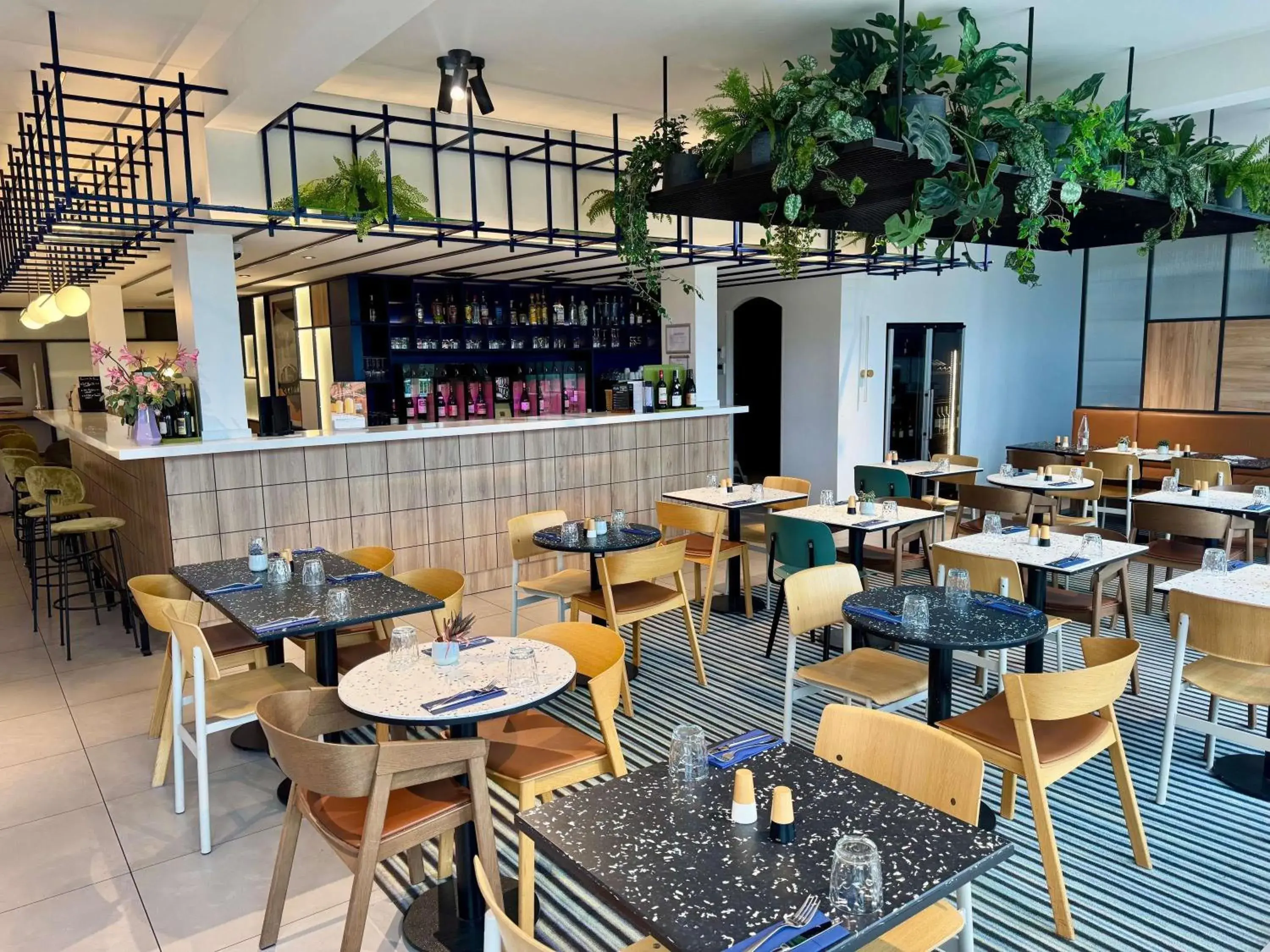 Property building in Mercure Rouen Val de Reuil Property building in Mercure Rouen Val de Reuil