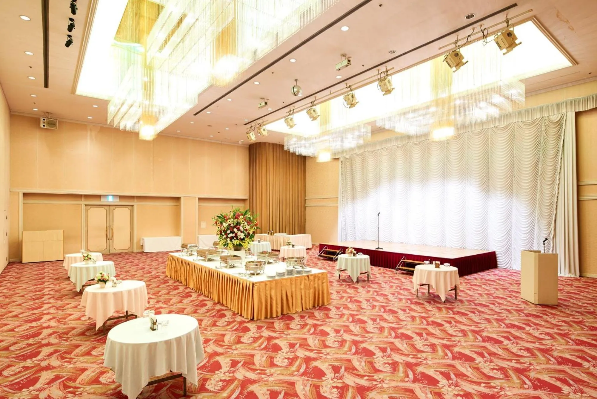 Banquet/Function facilities in Hotel Marroad Tsukuba
