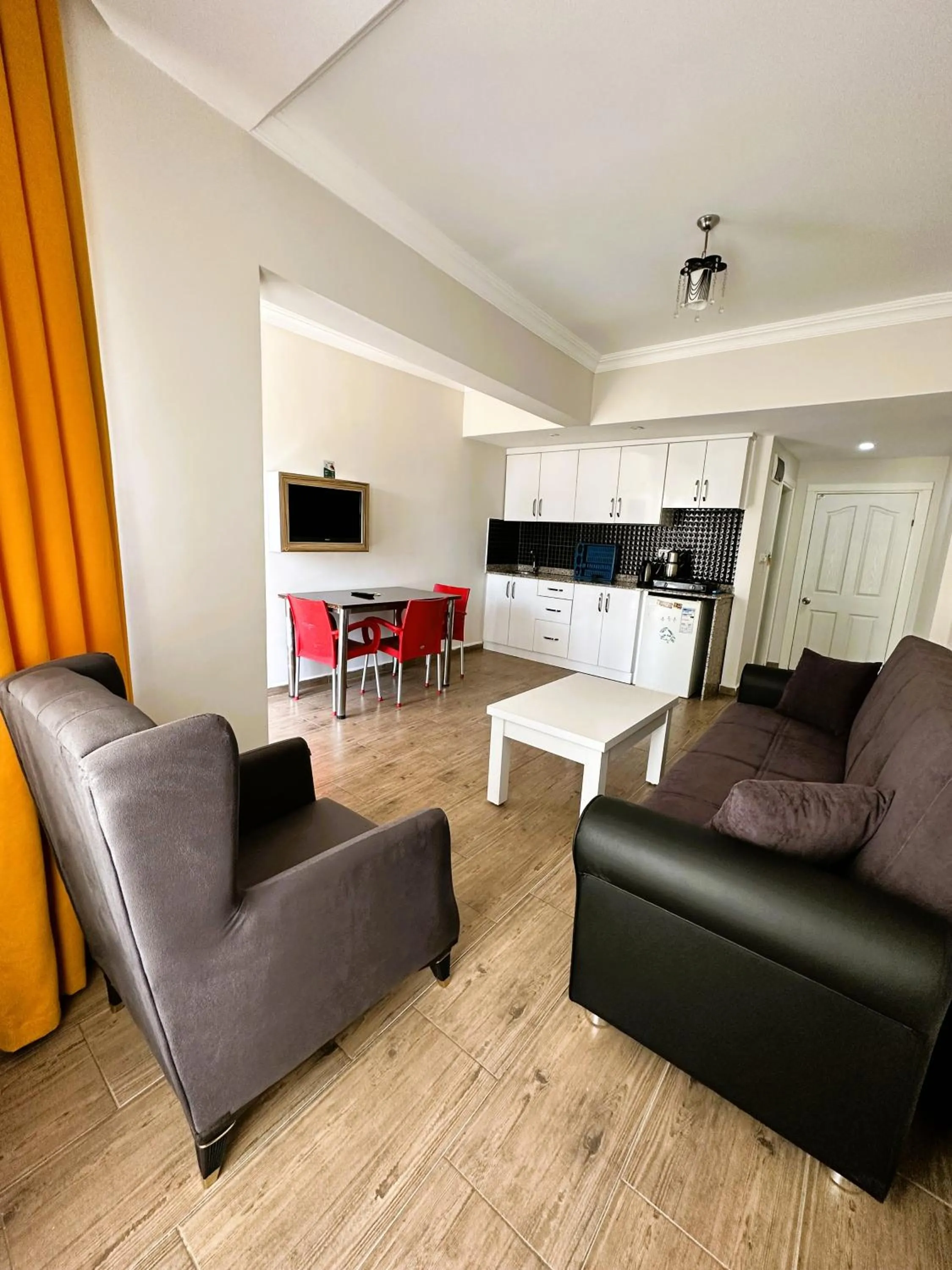 Kitchen or kitchenette in Alanya Queen Apart Otel