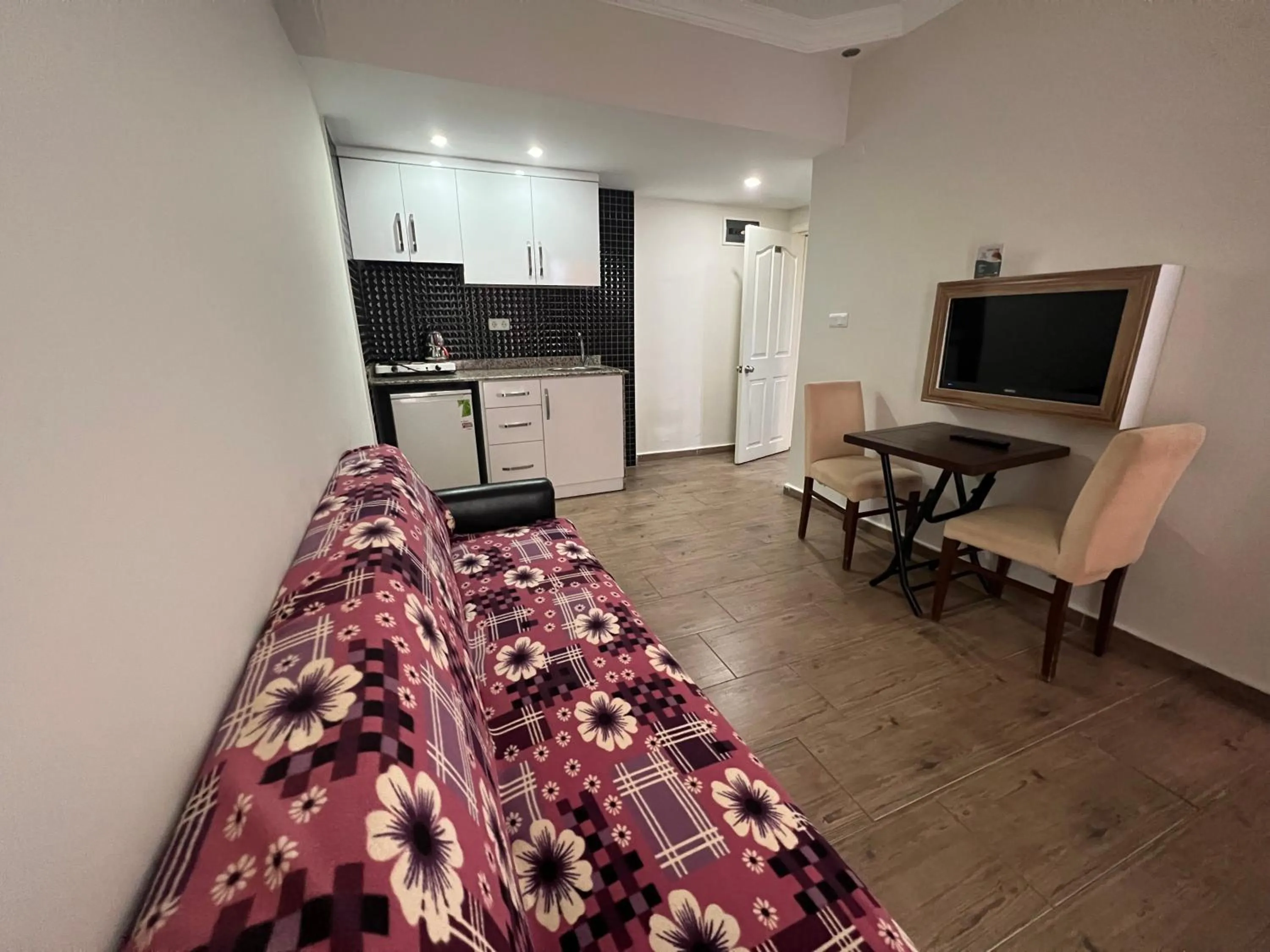 Living room in Alanya Queen Apart Otel