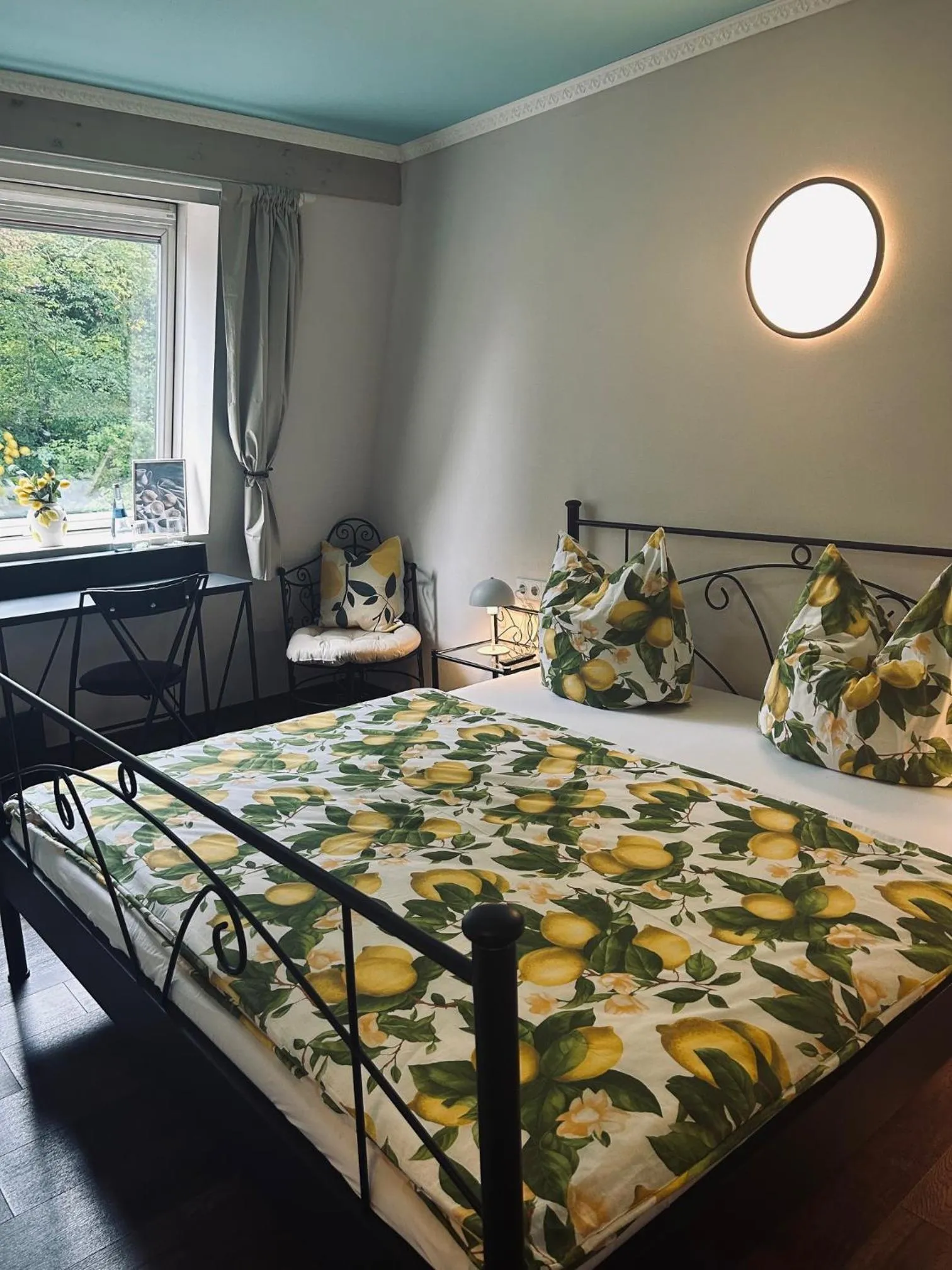 Bed in HOTEL ALTES THEATER Heilbronn