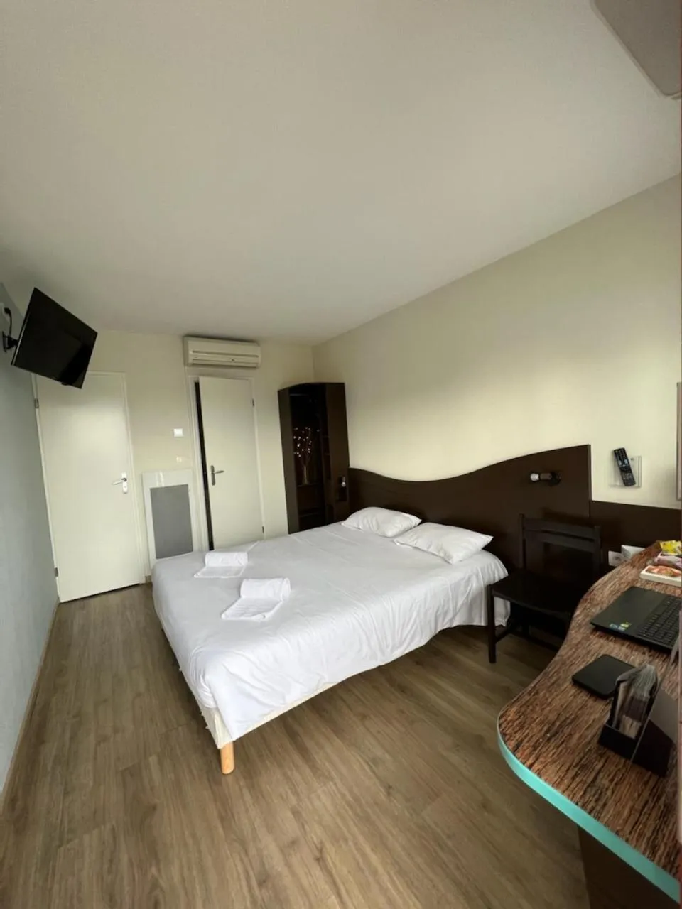 Bed in Contact Hôtel Fontenay le Comte