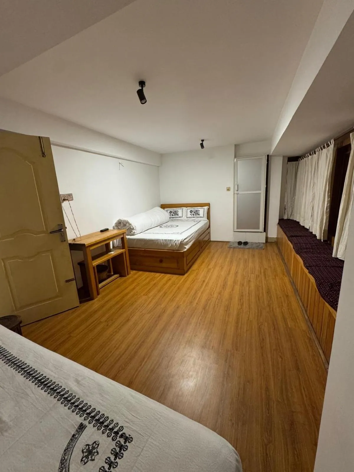 Bed in Sunny Guest House and Cafe