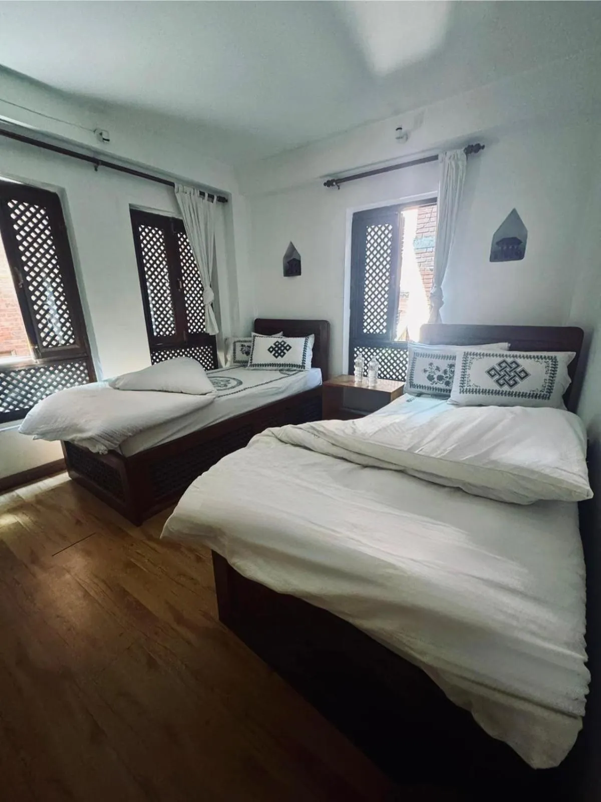 Bed in Sunny Guest House and Cafe