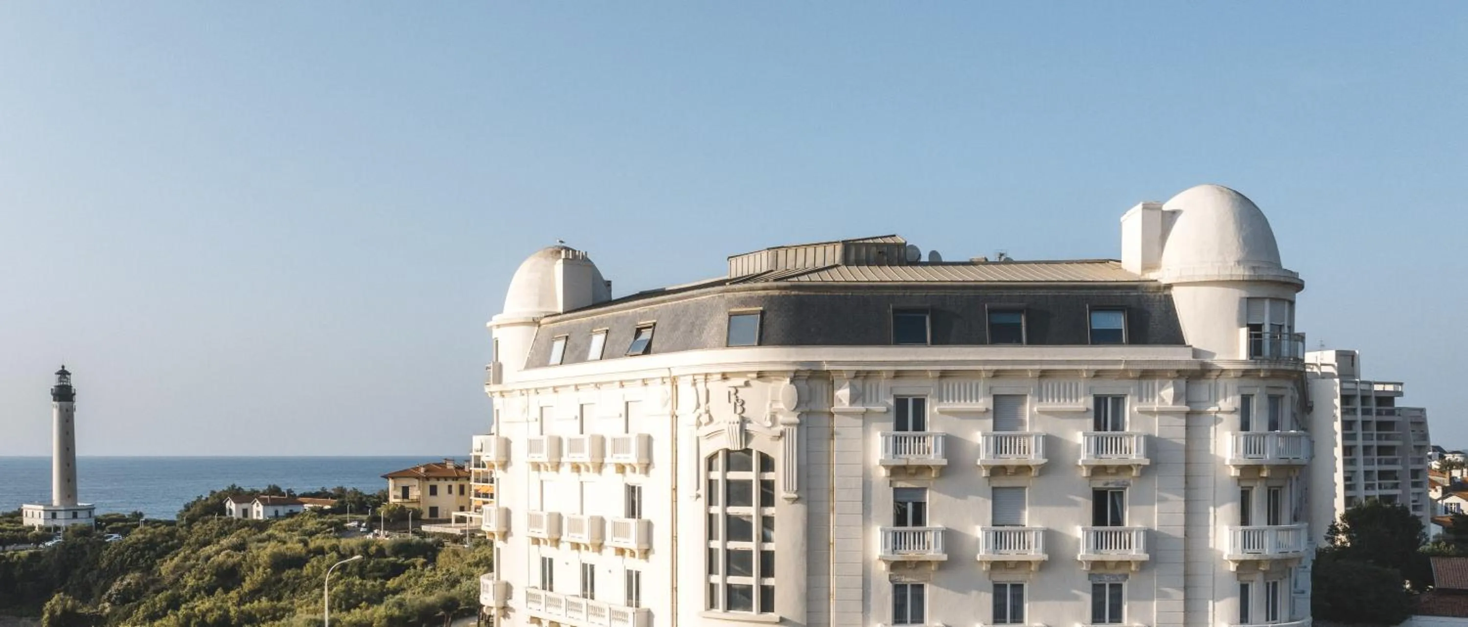 Property building in Regina Experimental Biarritz