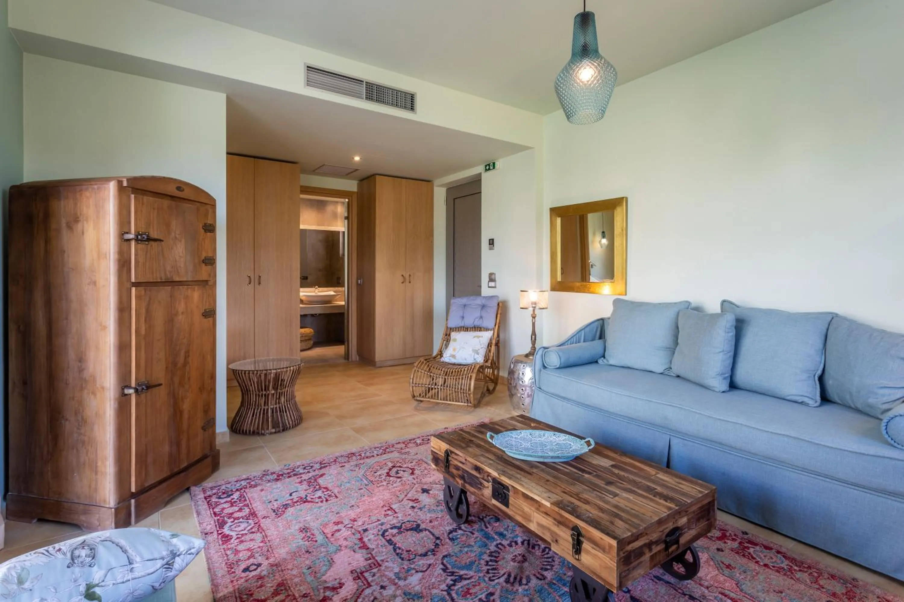 Living room in Elysian Luxury Hotel and Spa