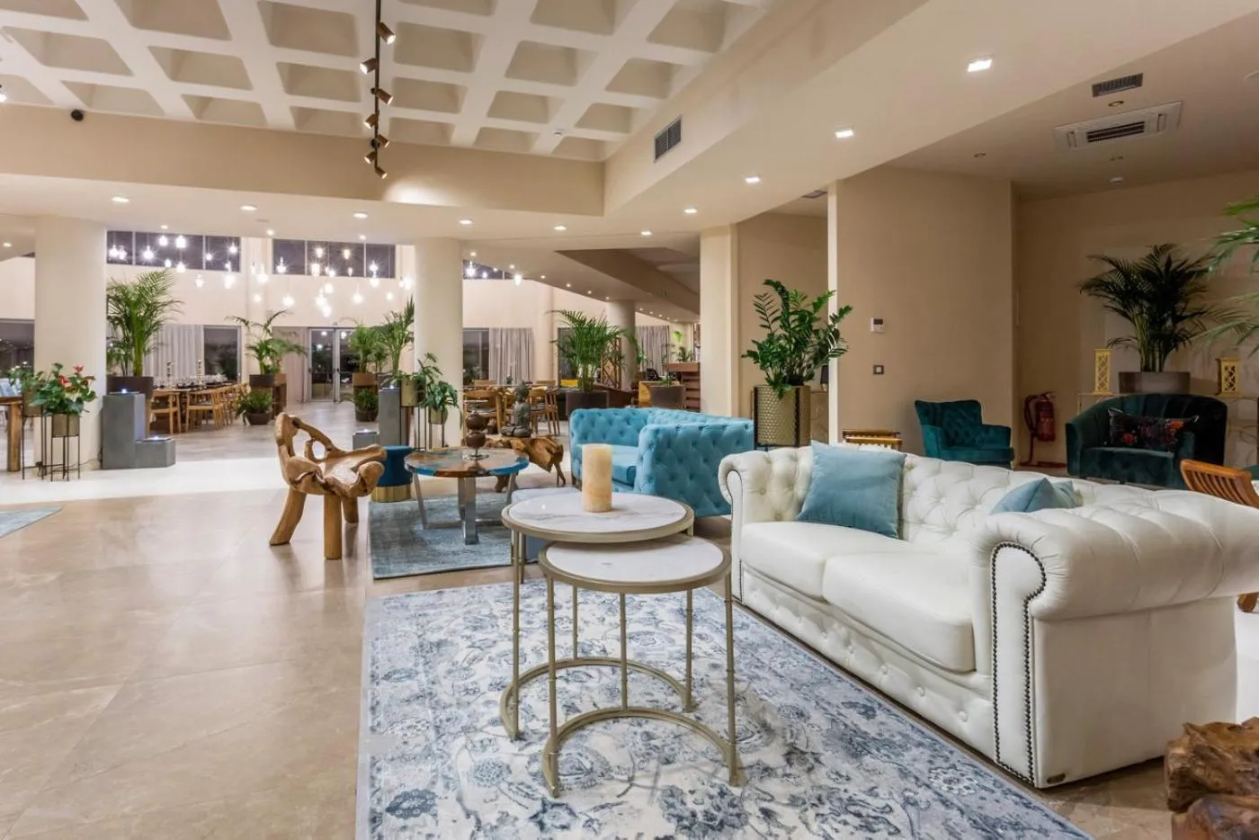 Living room in Elysian Luxury Hotel and Spa