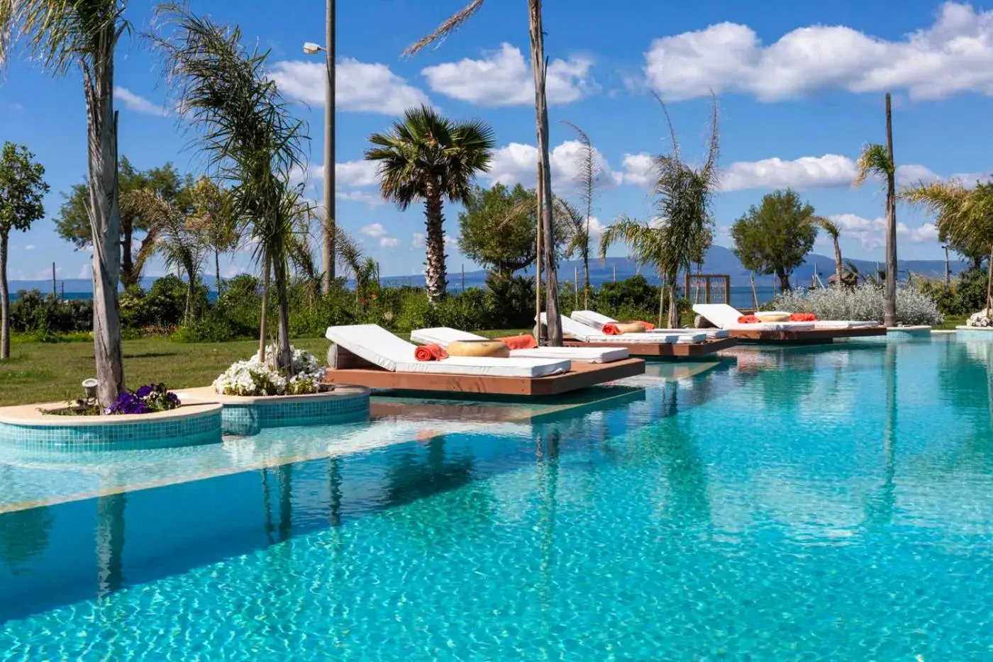 Swimming pool in Elysian Luxury Hotel and Spa Swimming pool in Elysian Luxury Hotel and Spa