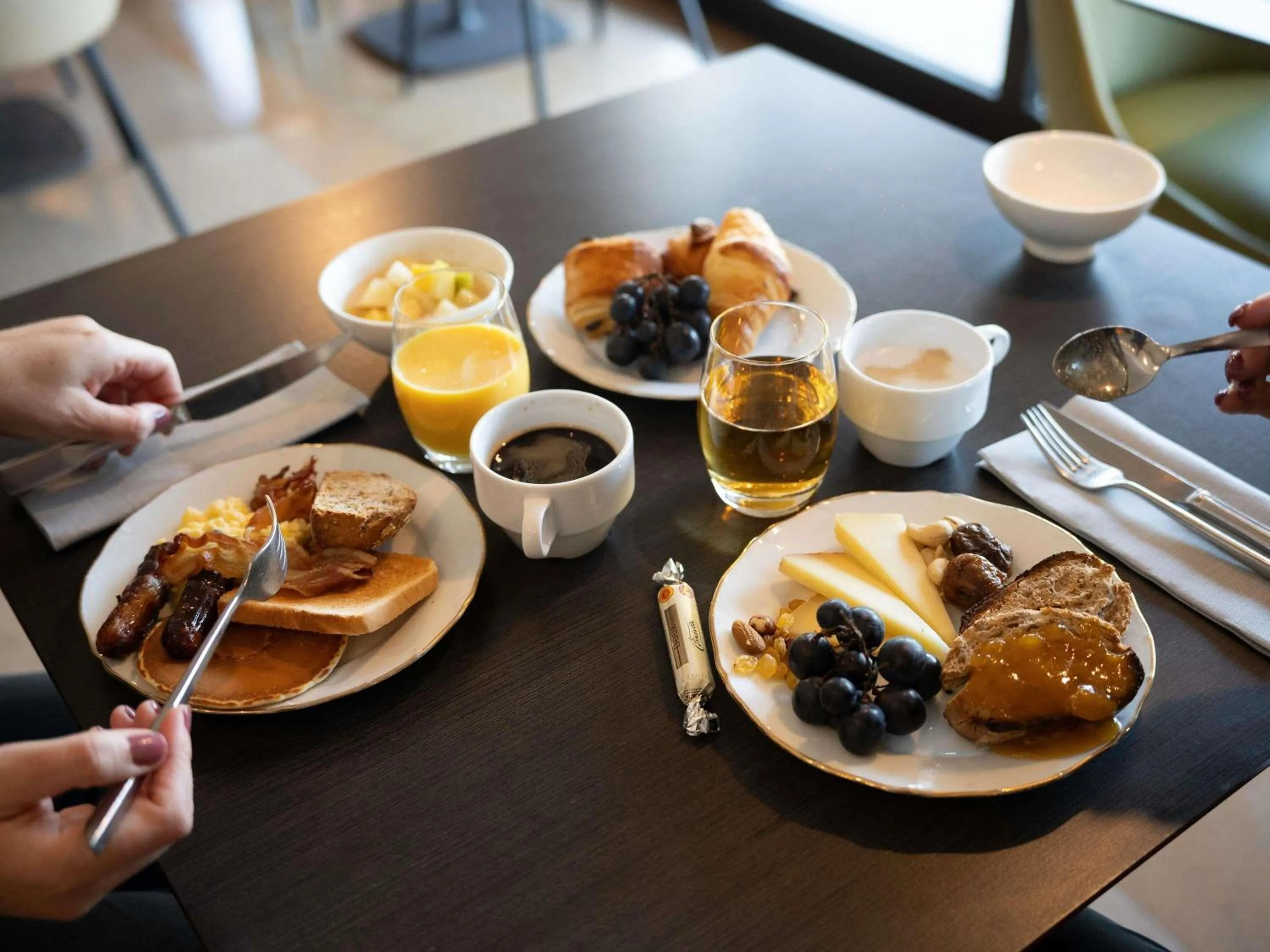 Breakfast in Mercure Auxerre Autoroute du Soleil