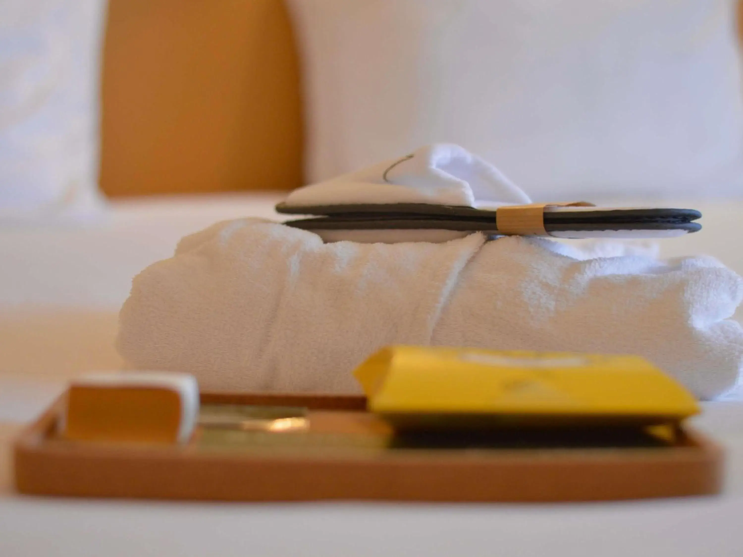 Bedroom in Mercure Auxerre Autoroute du Soleil Bedroom in Mercure Auxerre Autoroute du Soleil