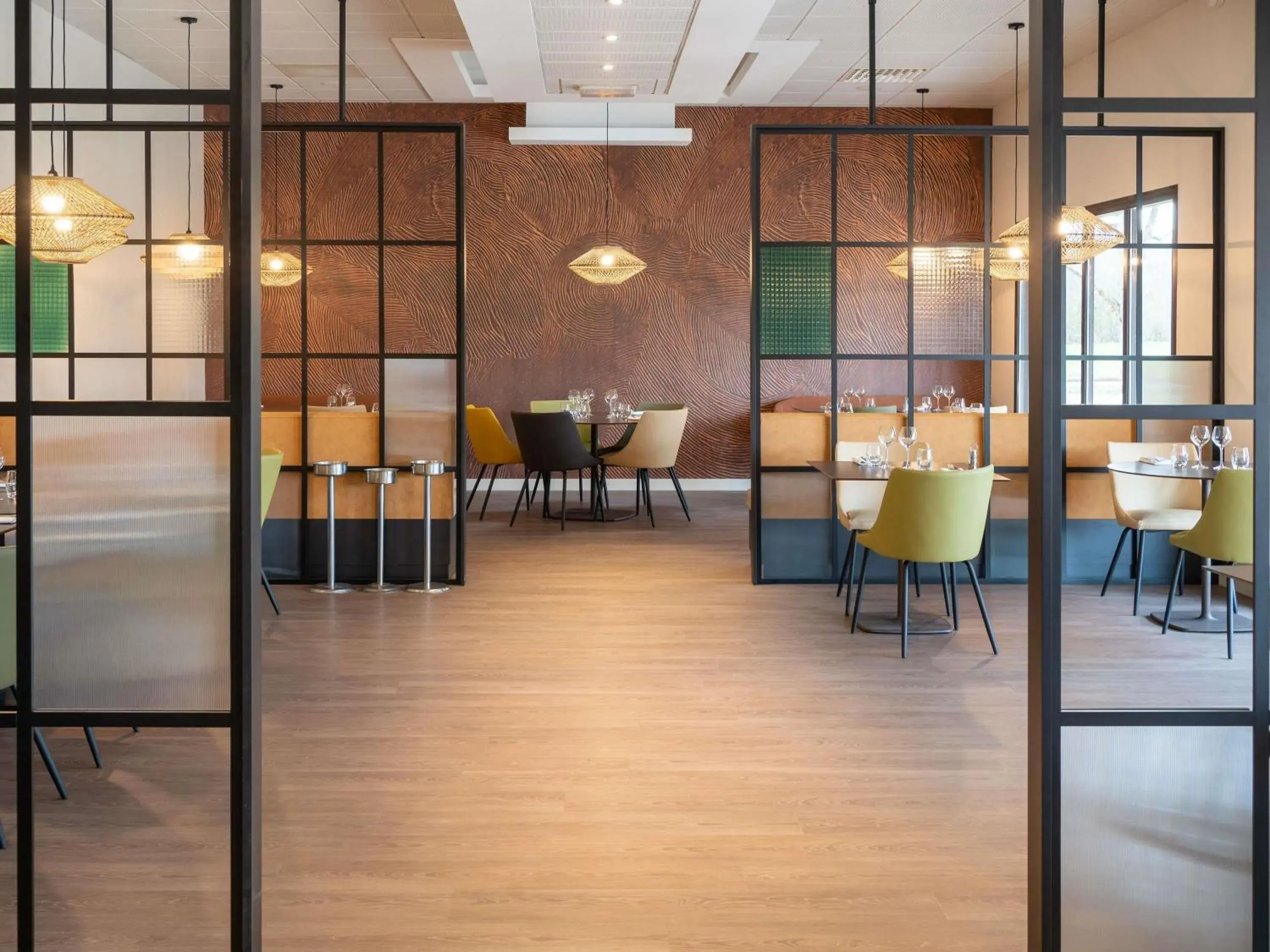 Property building in Mercure Auxerre Autoroute du Soleil Property building in Mercure Auxerre Autoroute du Soleil