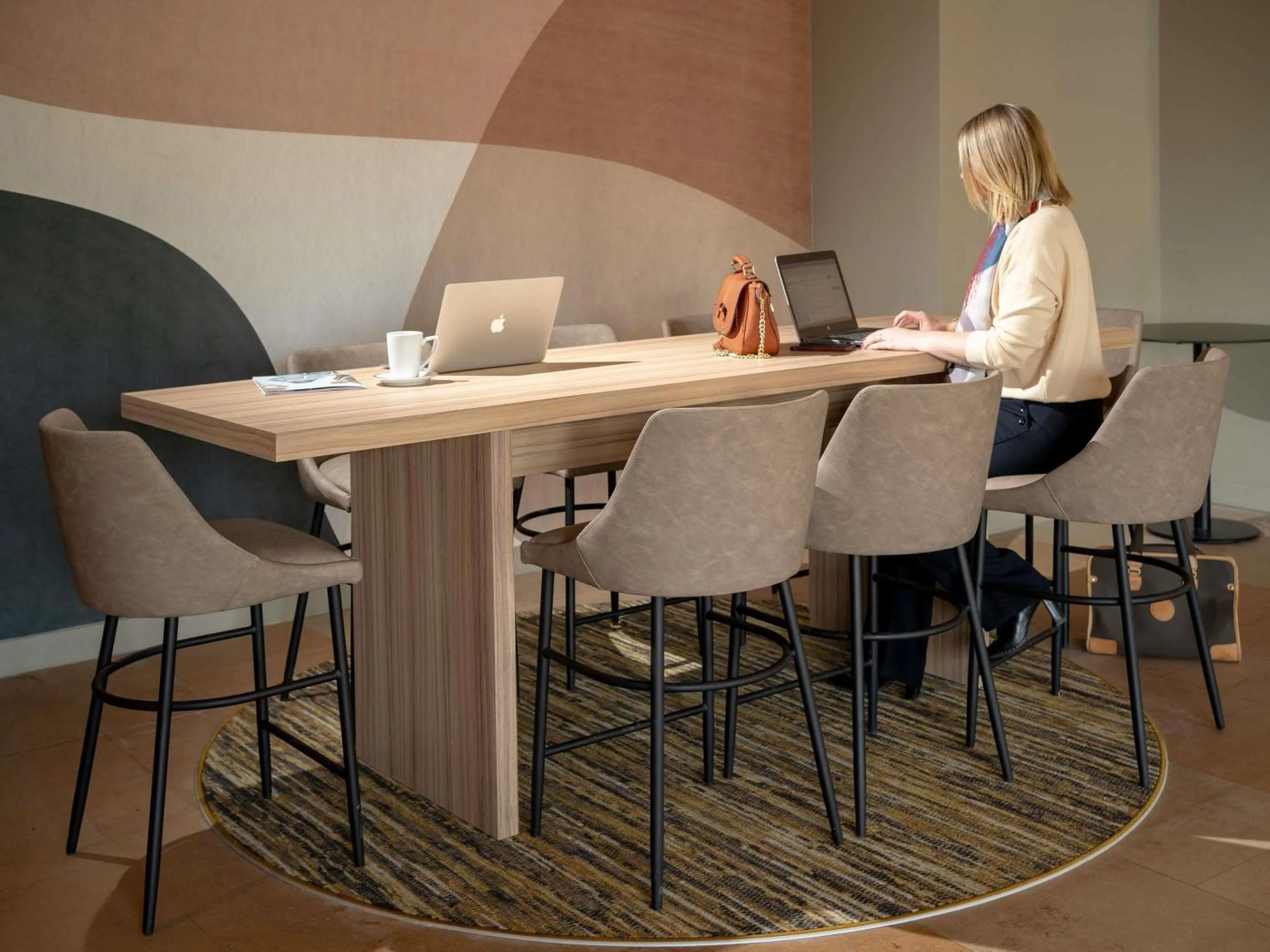 Business facilities in Mercure Auxerre Autoroute du Soleil