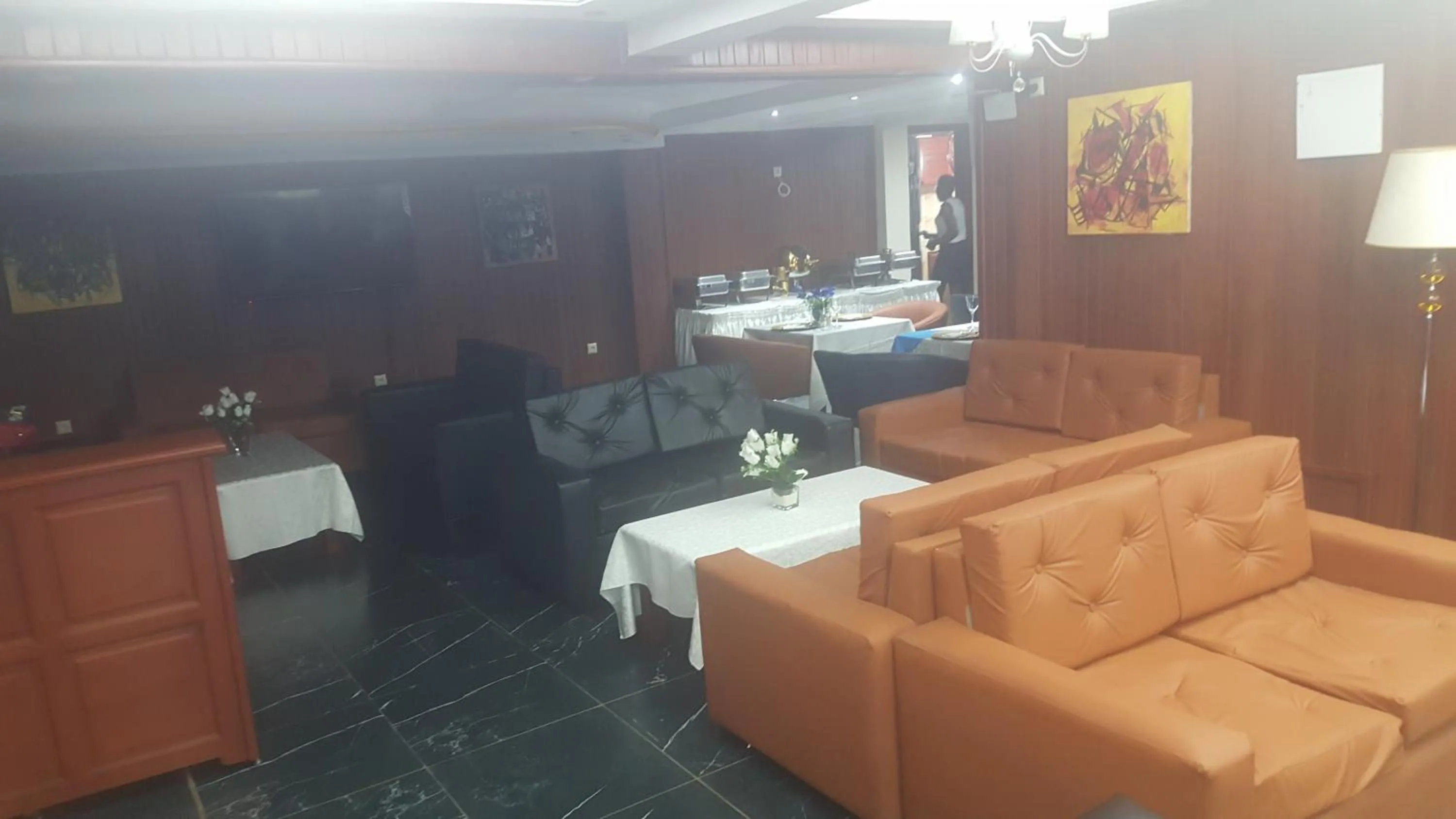 Restaurant/places to eat in Résidences hôtelières Micheline et Emile BASTOS