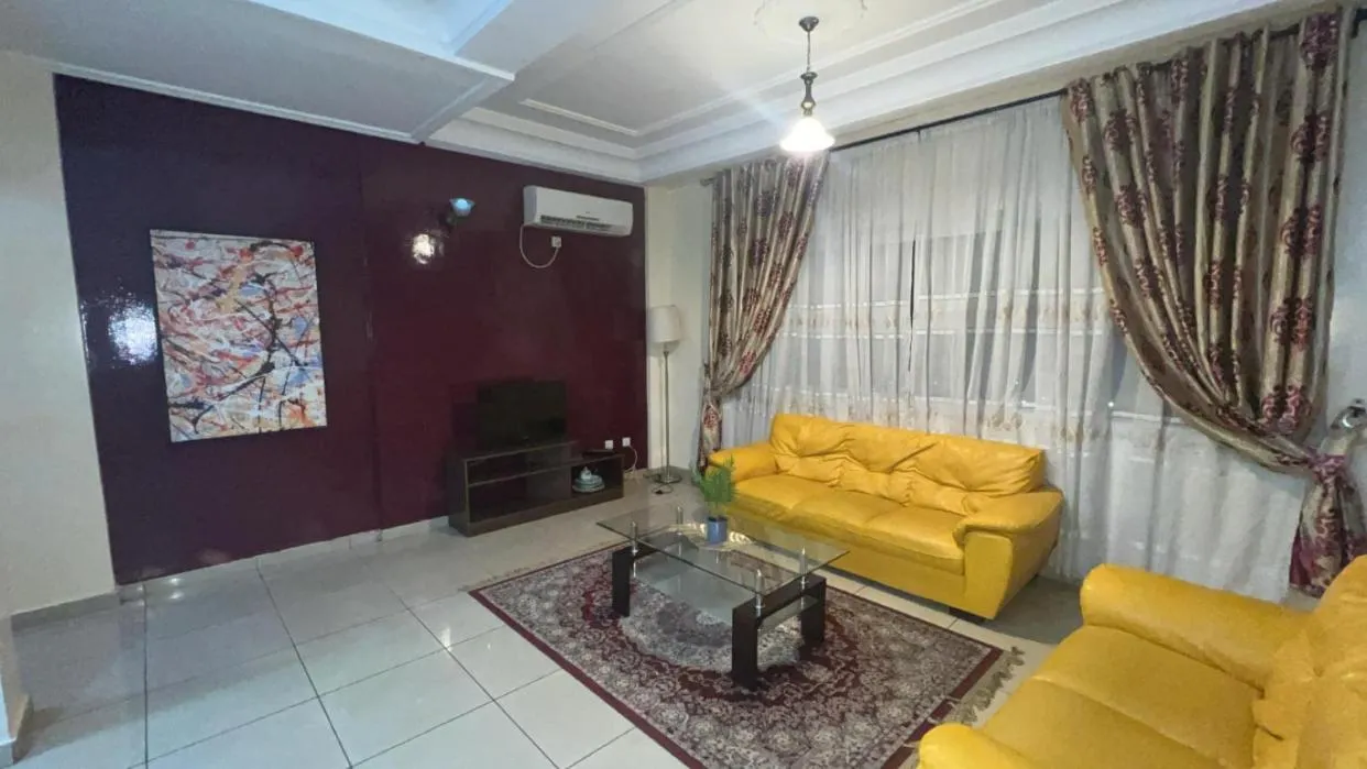 Living room in Résidences hôtelières Micheline et Emile BASTOS