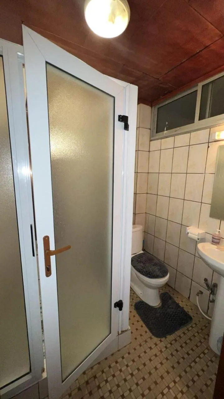 Bathroom in Résidences hôtelières Micheline et Emile BASTOS