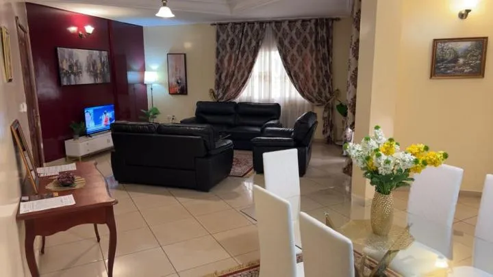 Living room in Résidences hôtelières Micheline et Emile BASTOS