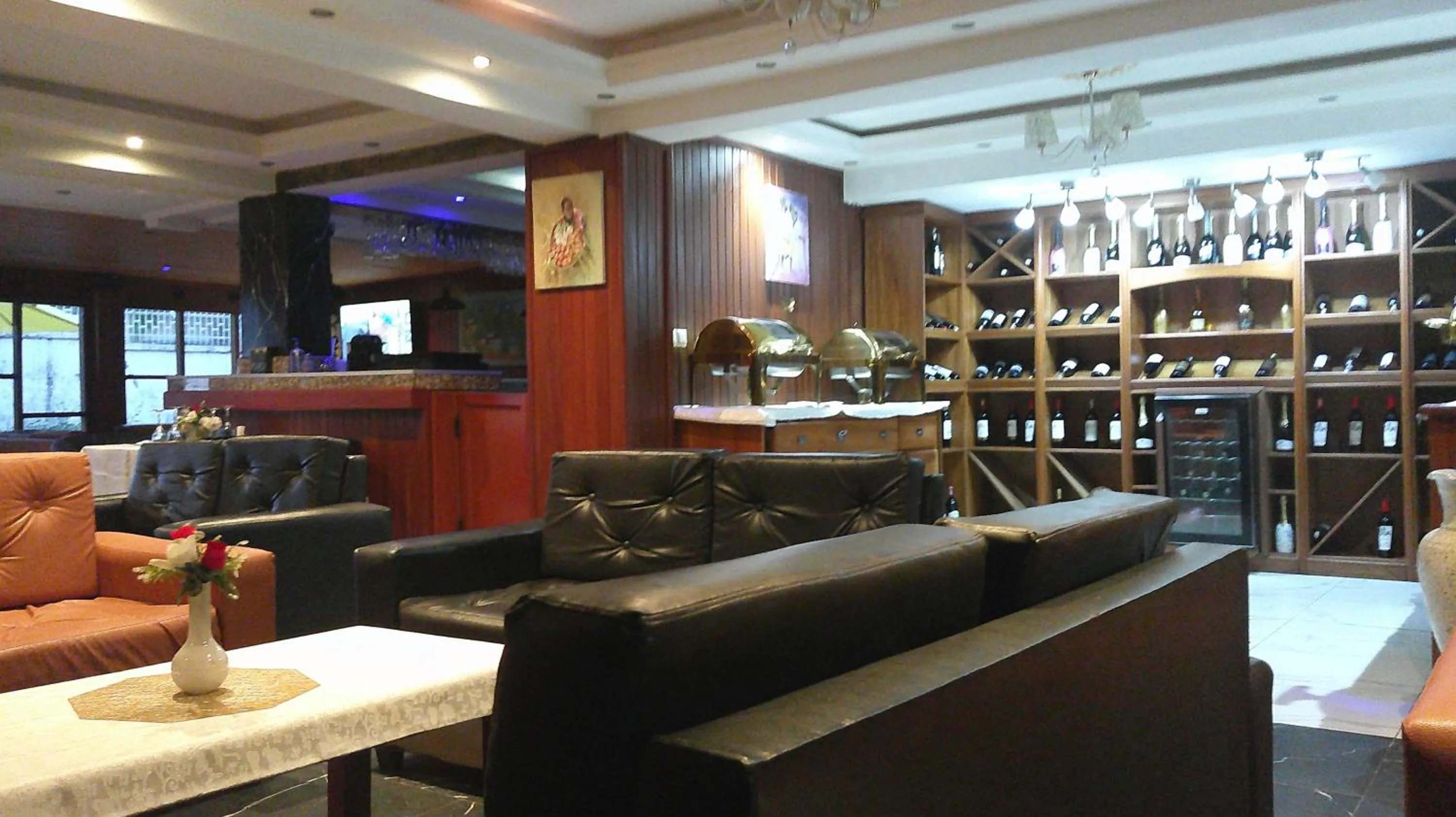 Restaurant/places to eat in Résidences hôtelières Micheline et Emile BASTOS