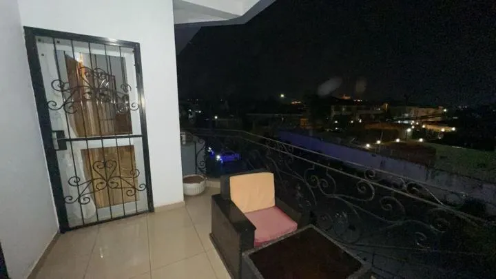 Night in Résidences hôtelières Micheline et Emile BASTOS