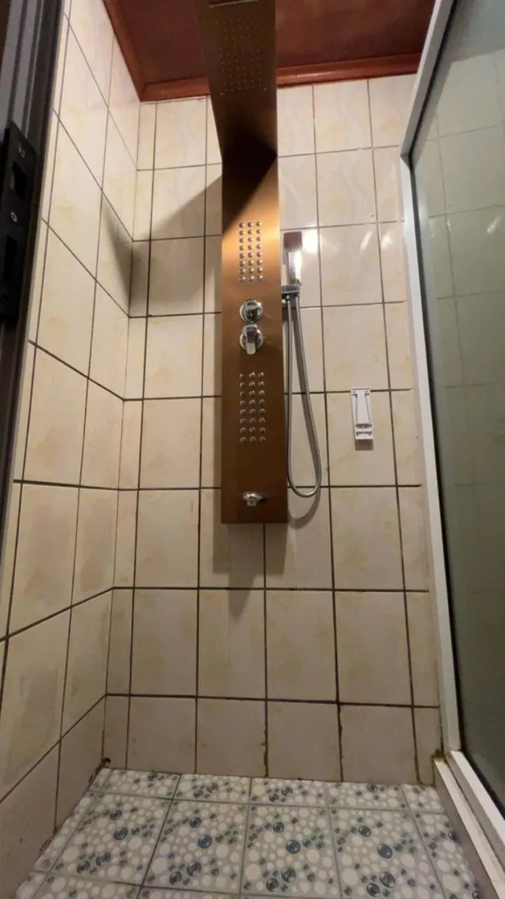 Bathroom in Résidences hôtelières Micheline et Emile BASTOS