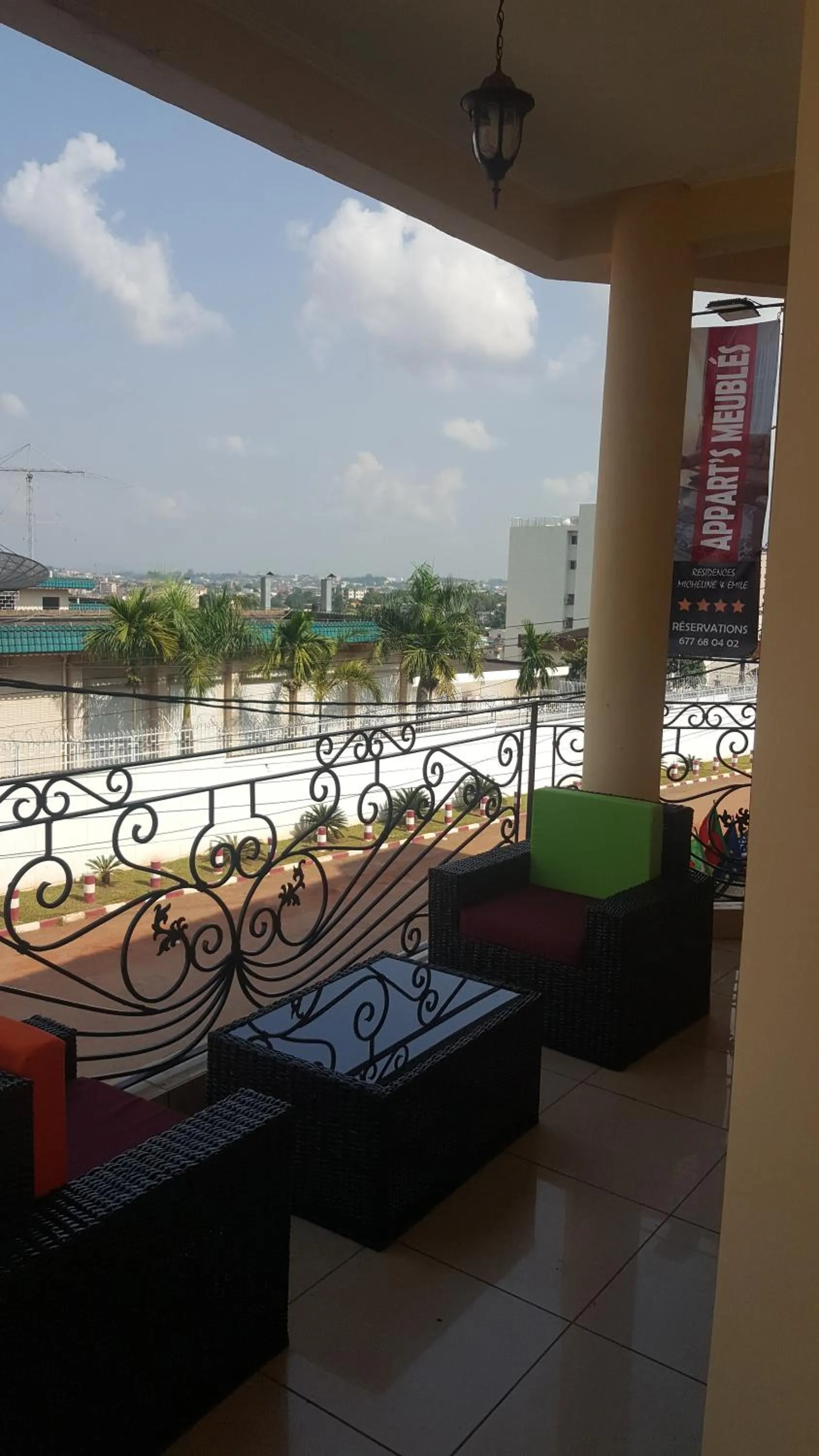 Balcony/Terrace in Résidences hôtelières Micheline et Emile BASTOS