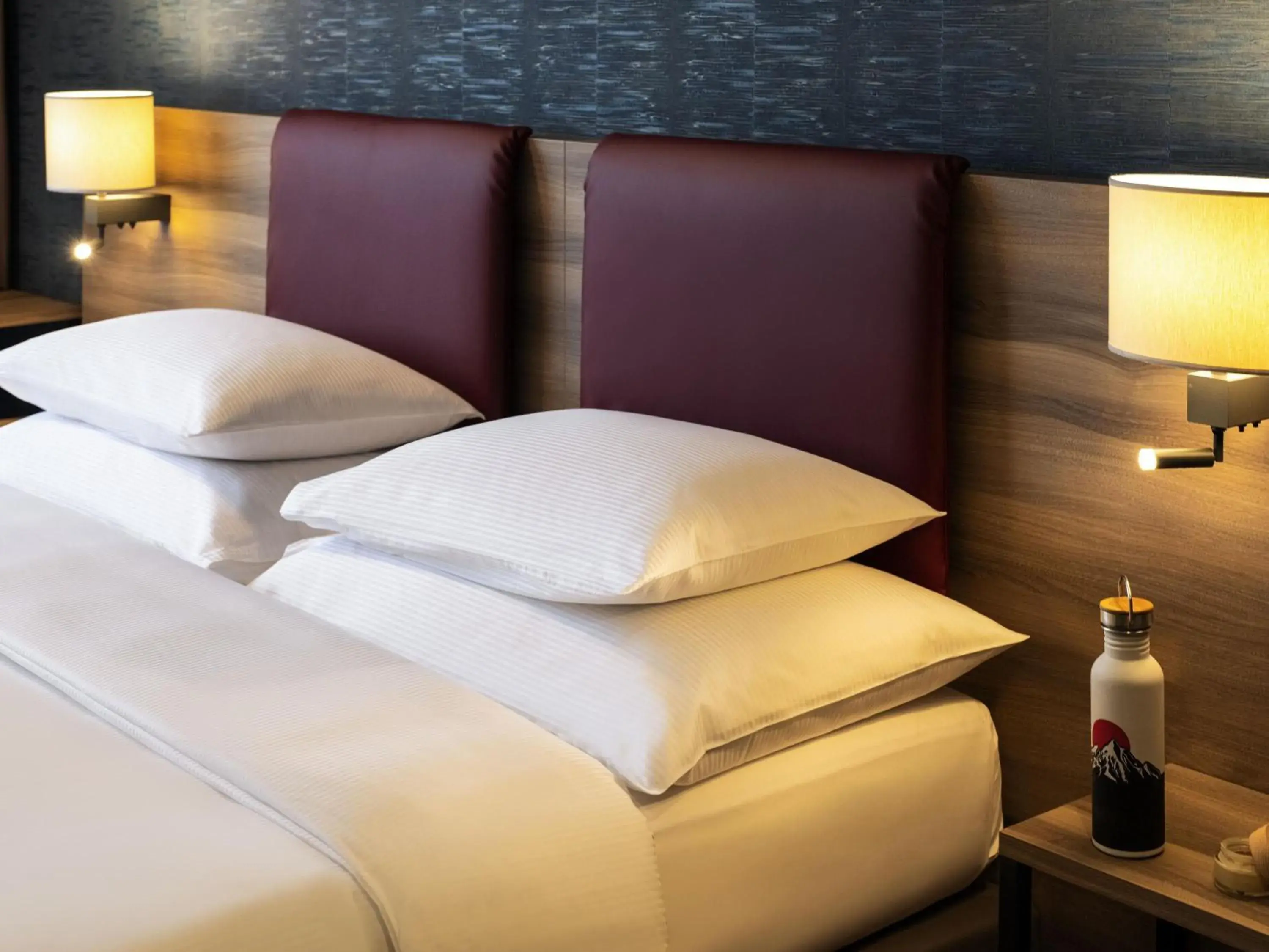 Bed in Mercure Geneva Airport Bed in Mercure Geneva Airport