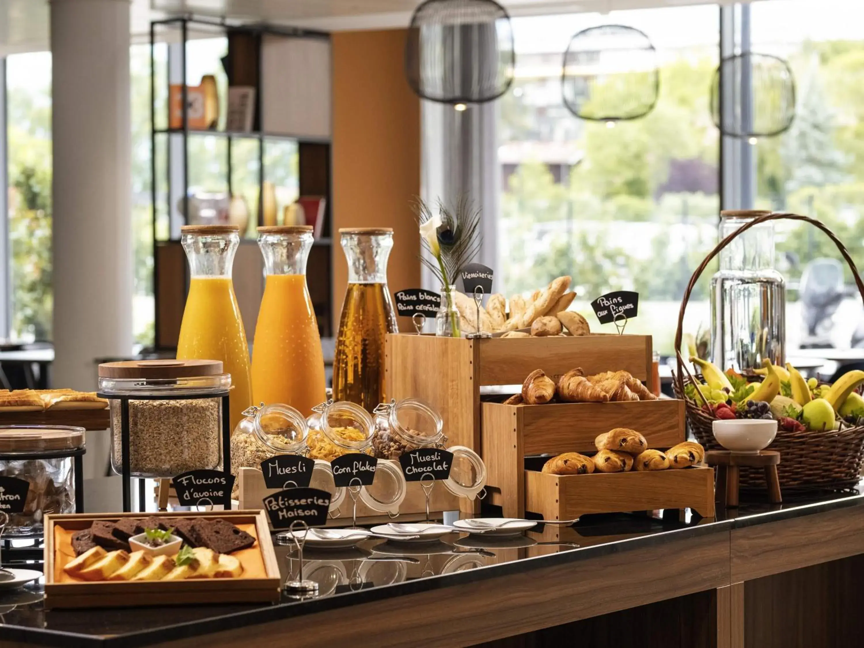 Breakfast in Mercure Geneva Airport Breakfast in Mercure Geneva Airport