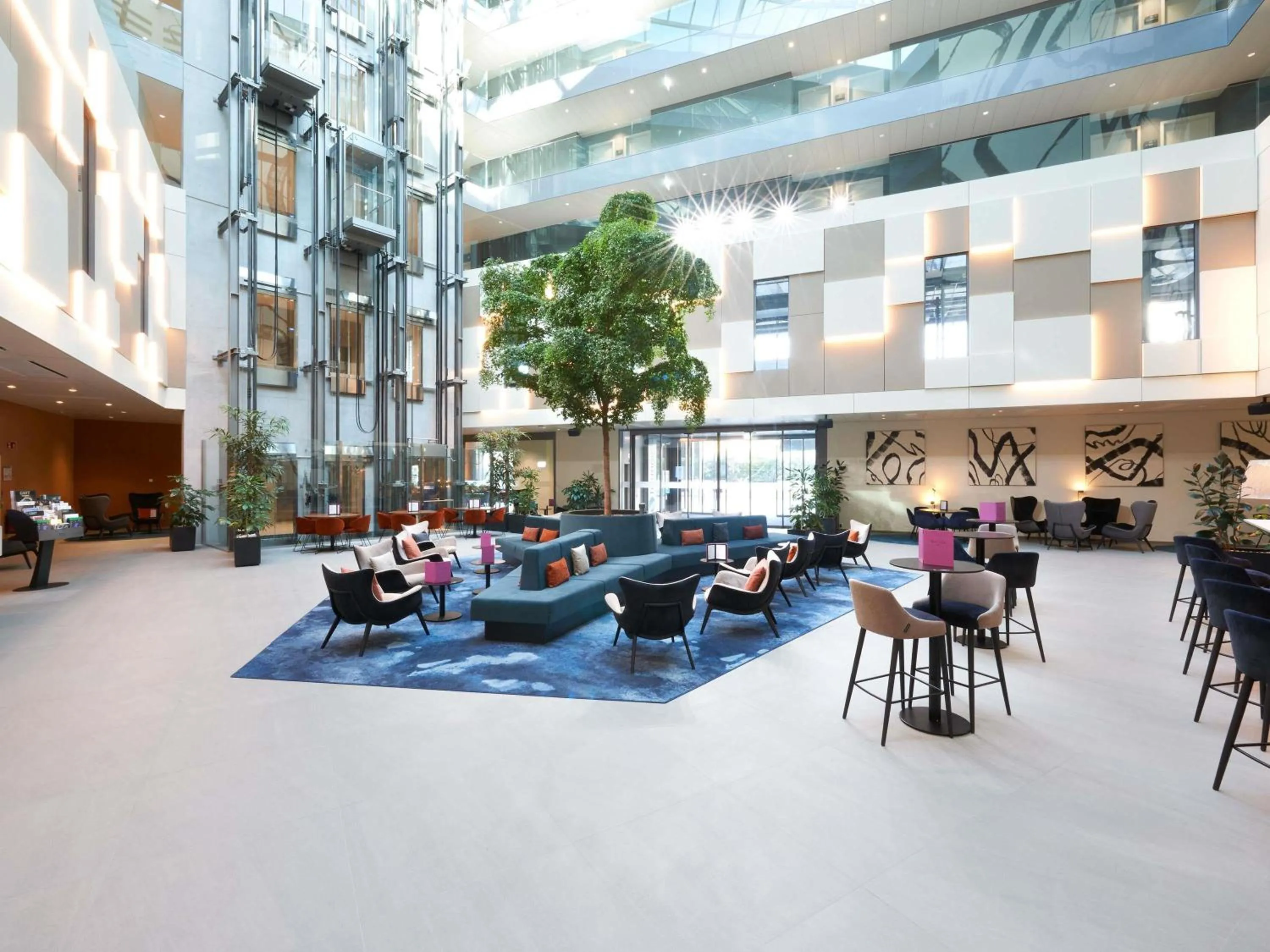 Day in Mercure Geneva Airport