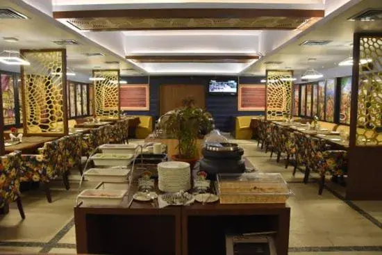 Breakfast in Hotel Pushpak Breakfast in Hotel Pushpak