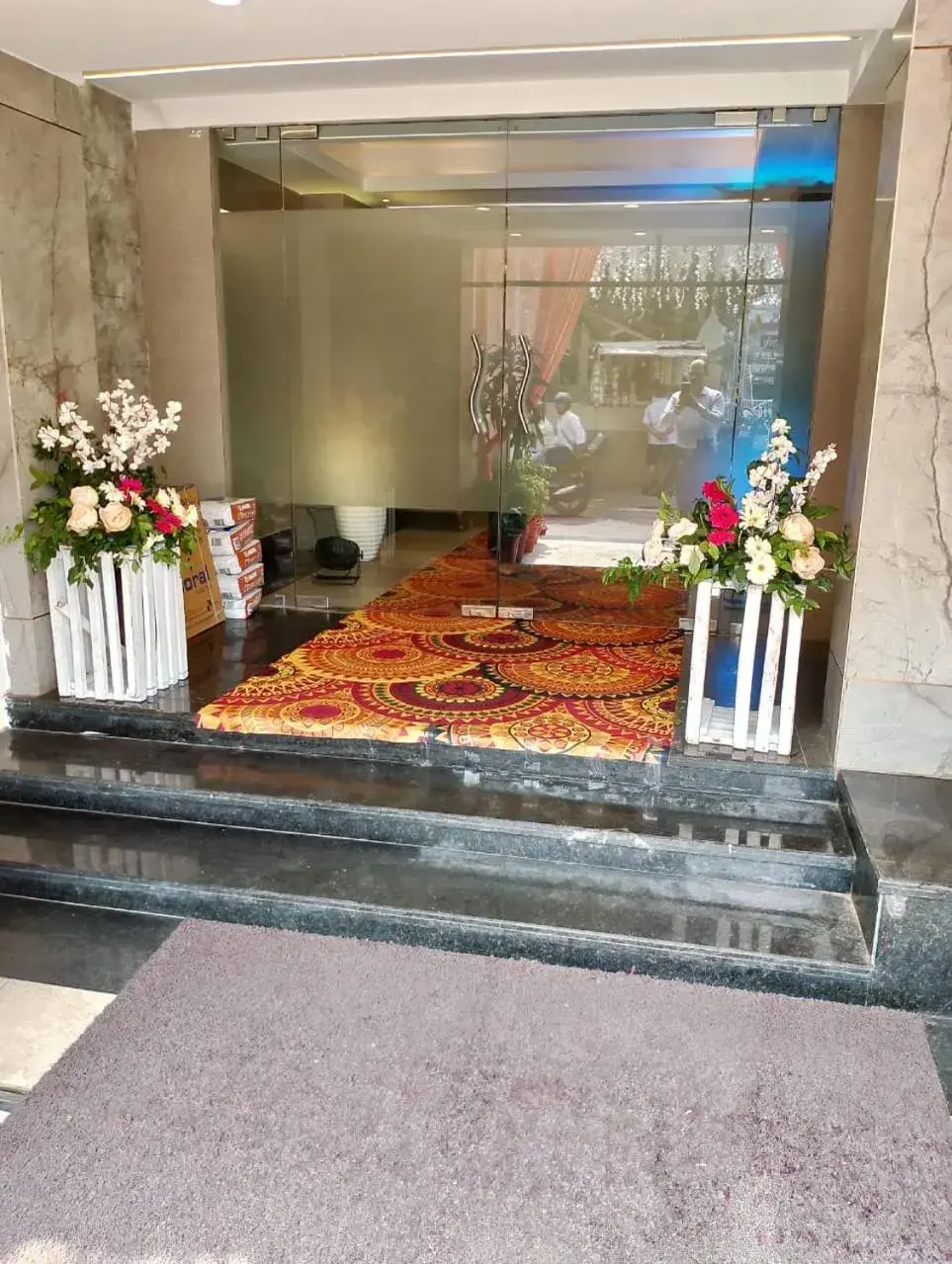 Property building in Hotel Pushpak Property building in Hotel Pushpak