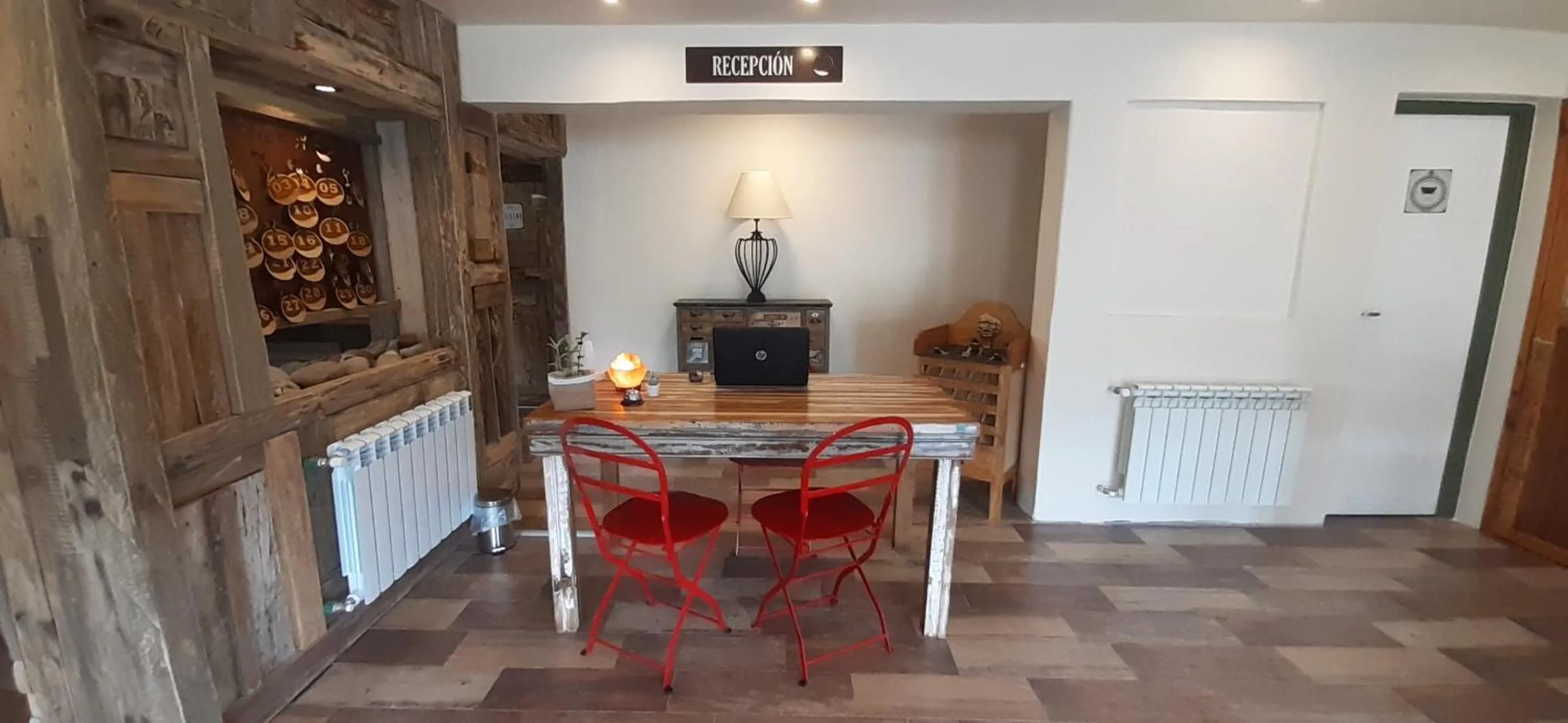 Lobby or reception in Fitz Roy Hostería de Montaña - El Chaltén