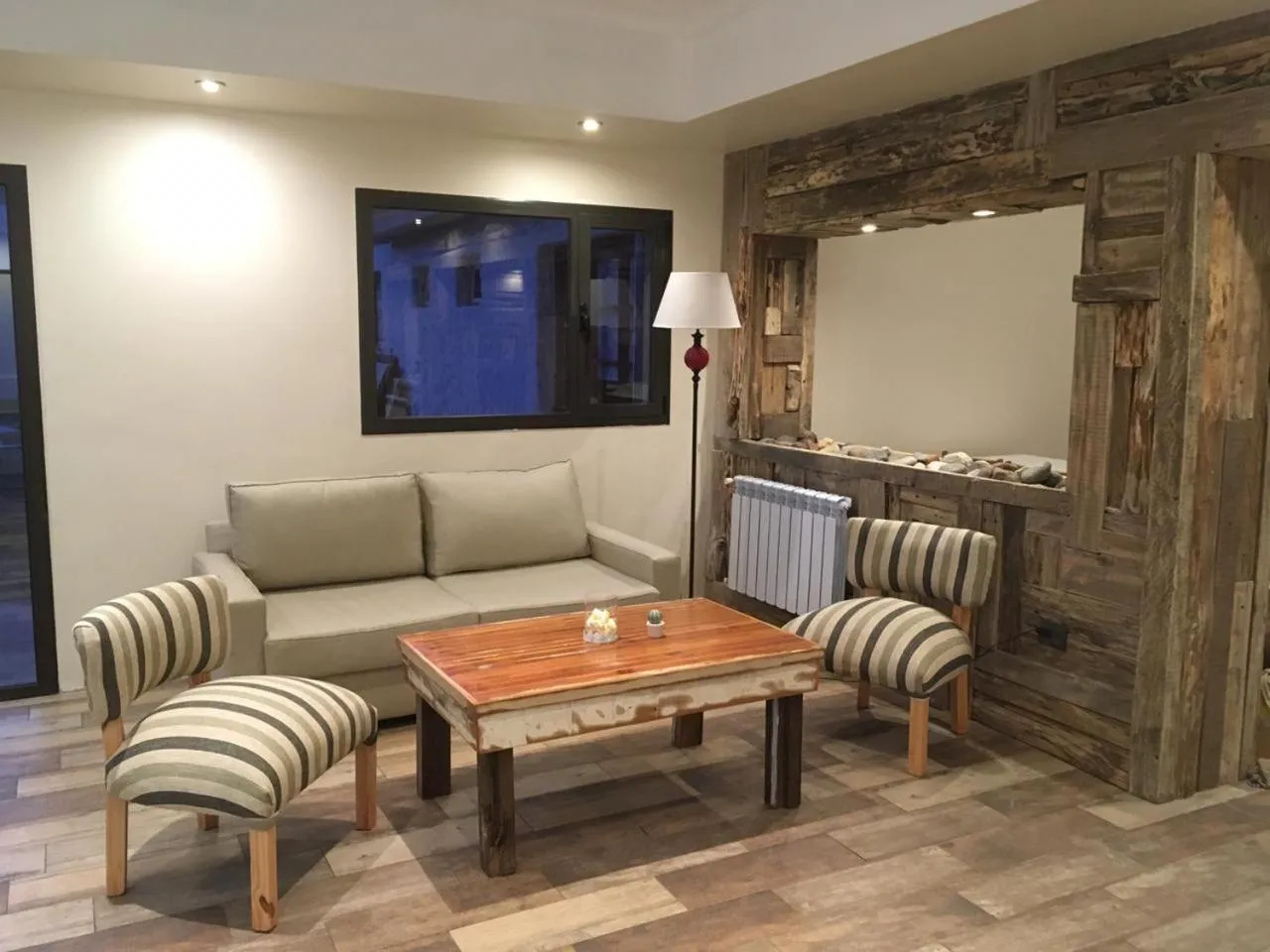 Lobby or reception in Fitz Roy Hostería de Montaña - El Chaltén