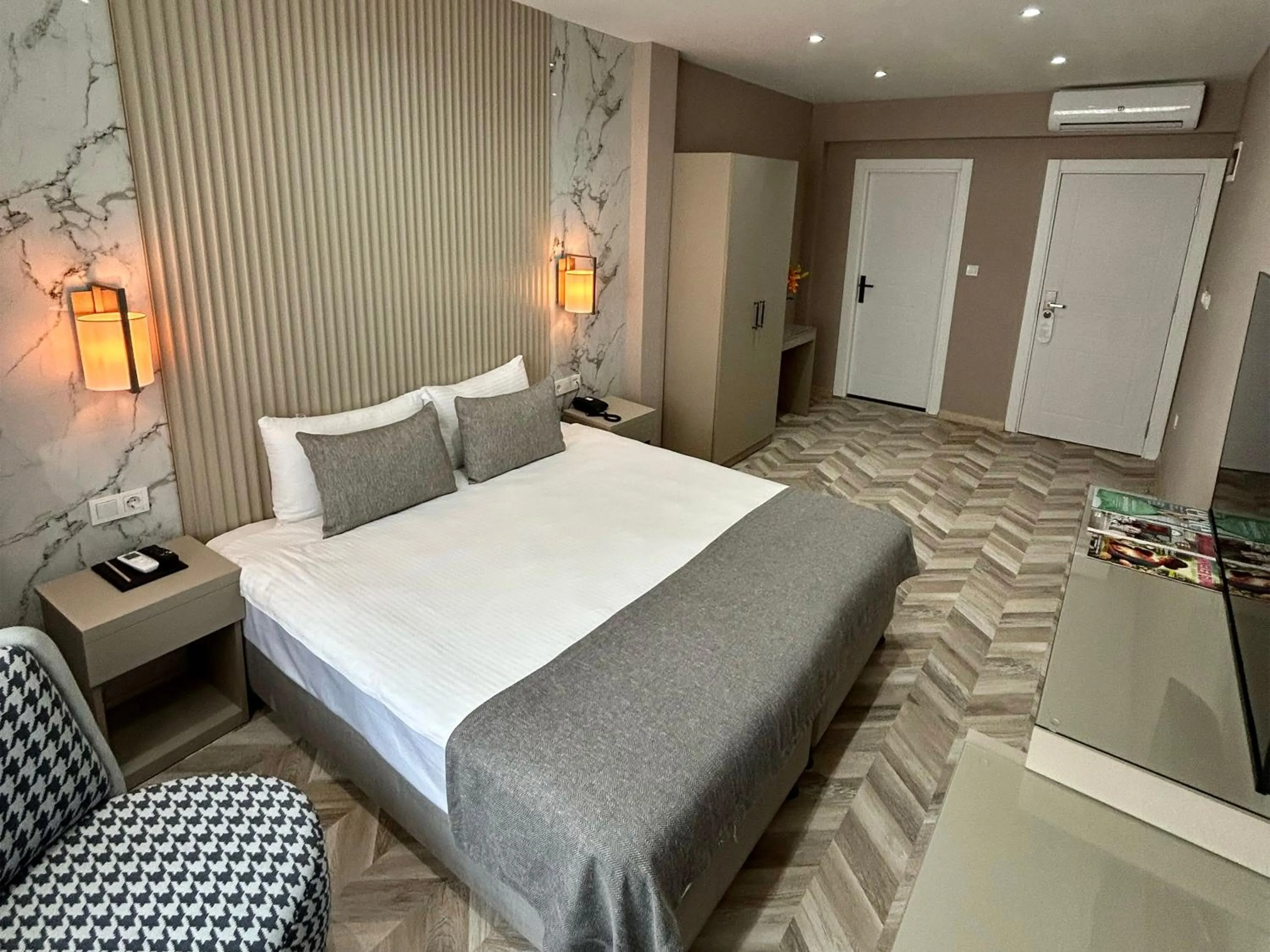 Bed in The Roomy Hotel Nişantaşı