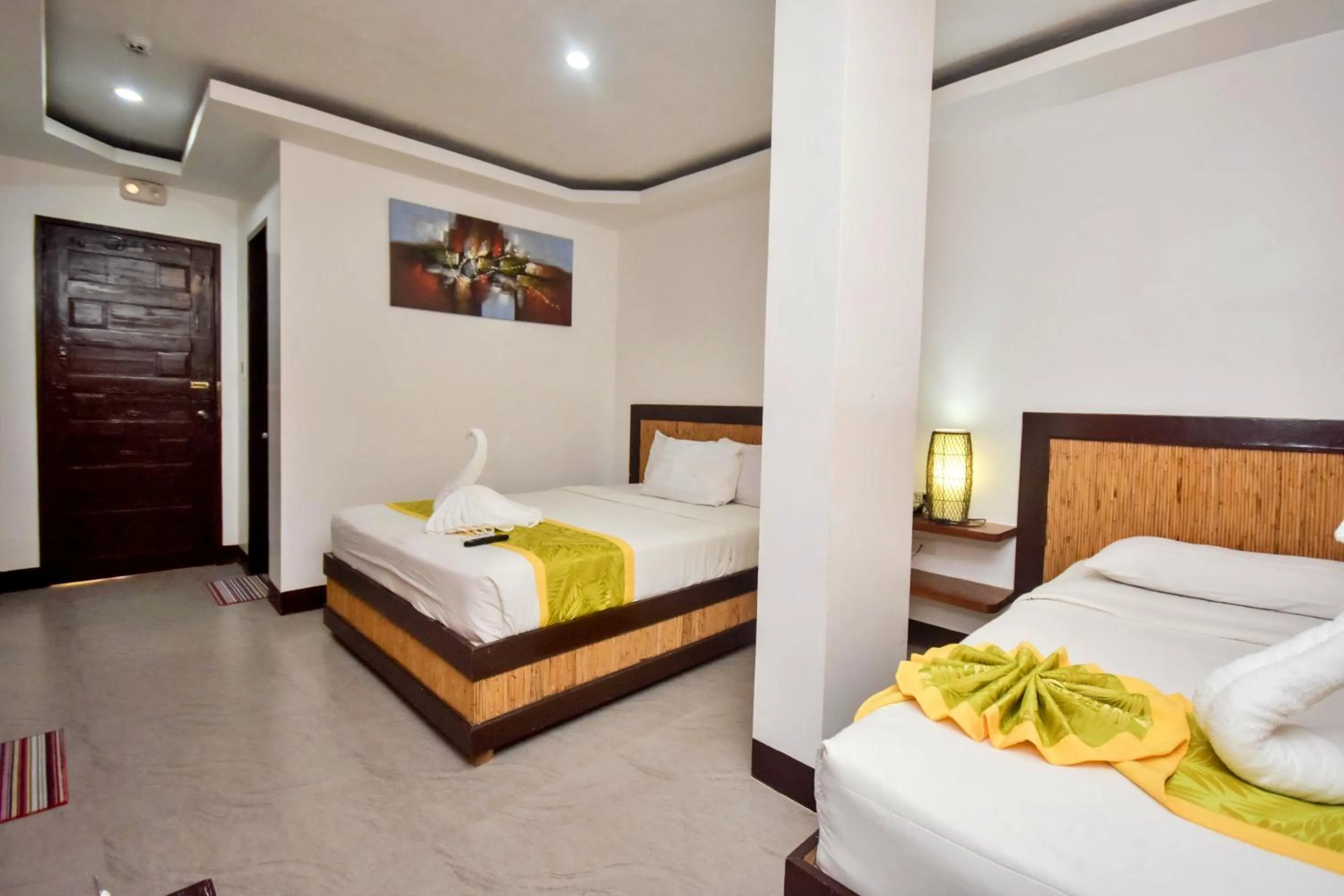 Bed in Bamboo Beach Resort & Restaurant