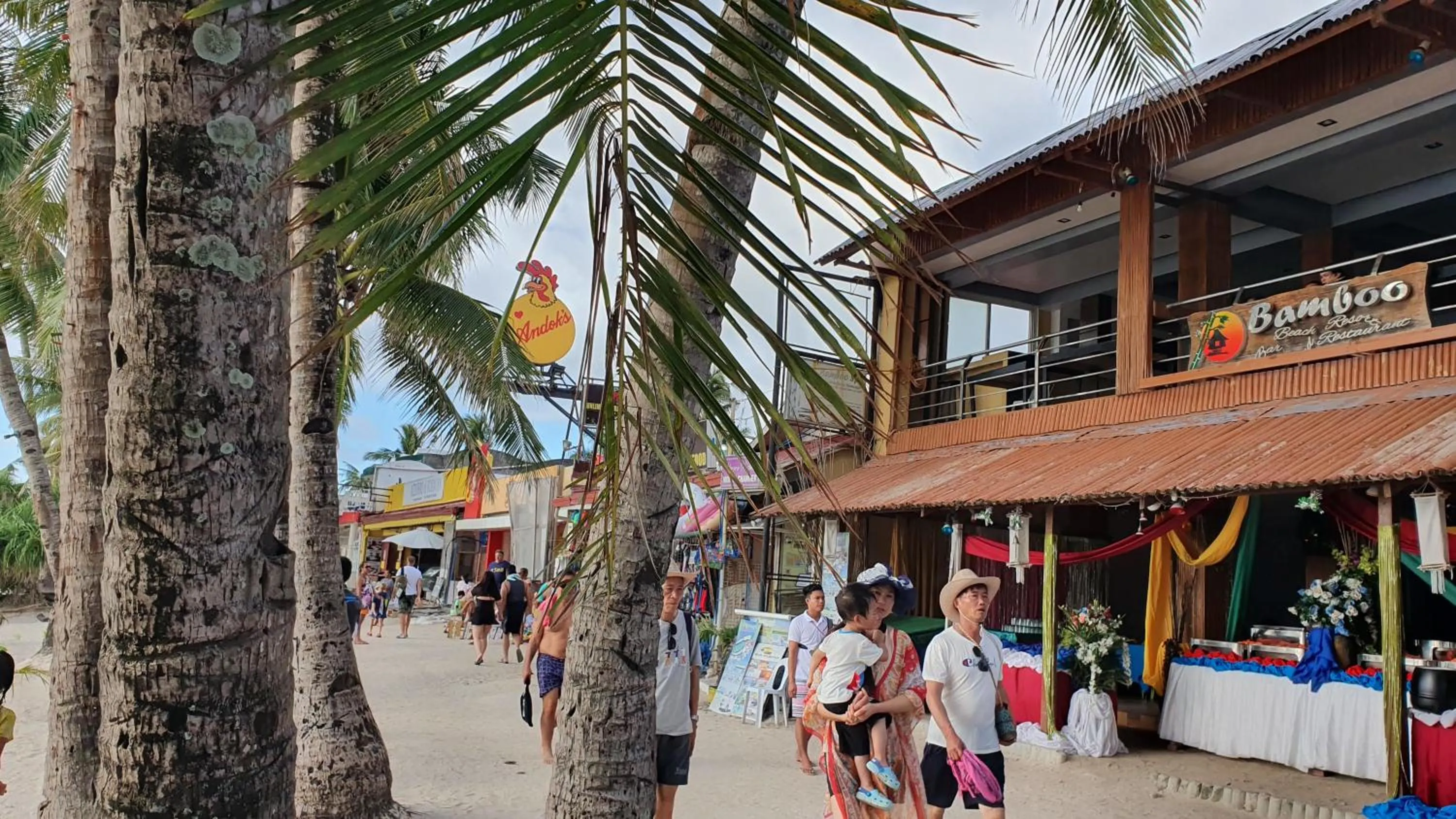 Property building in Bamboo Beach Resort & Restaurant