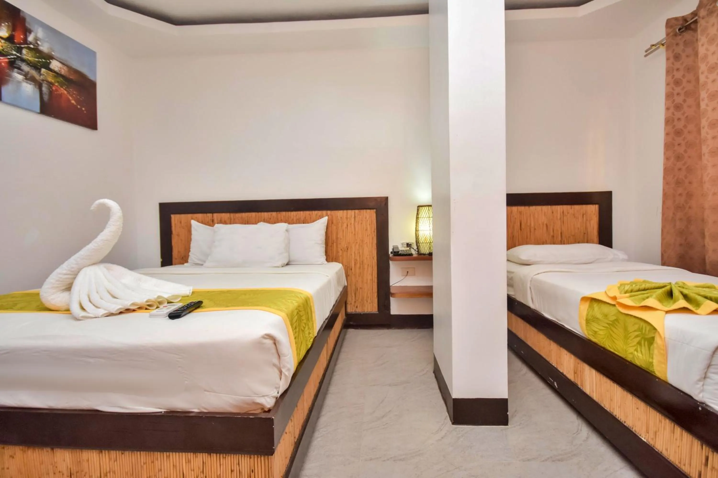 Bed in Bamboo Beach Resort & Restaurant