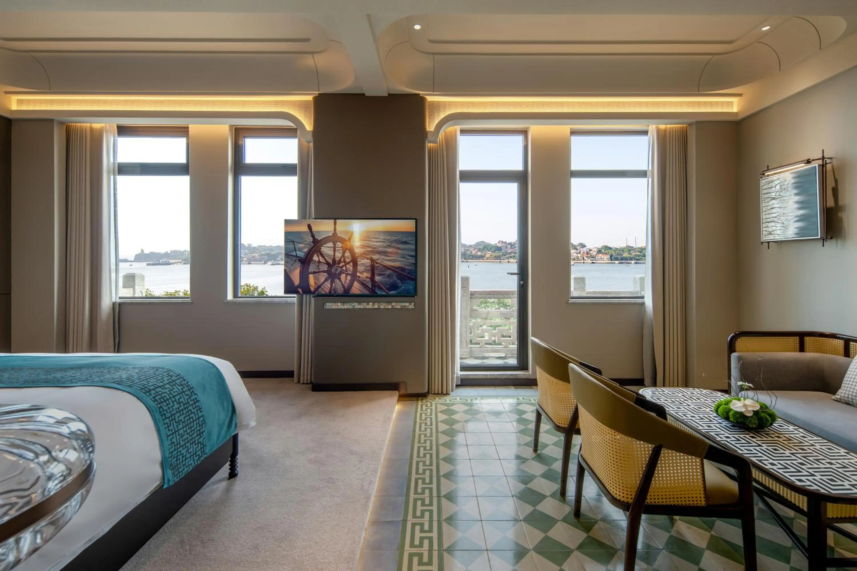 Xiamen Lujiang Harbourview Hotel