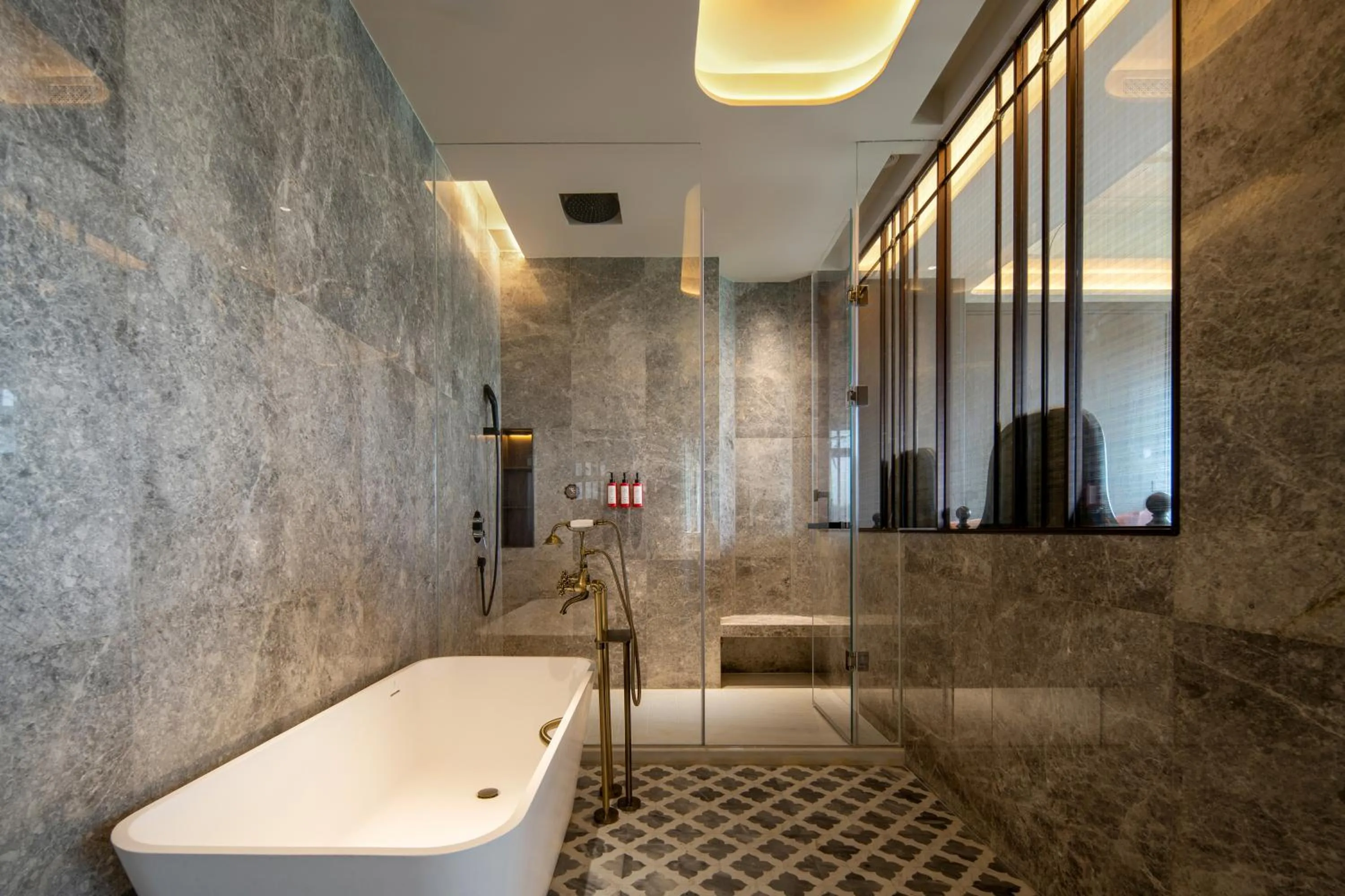 Xiamen Lujiang Harbourview Hotel