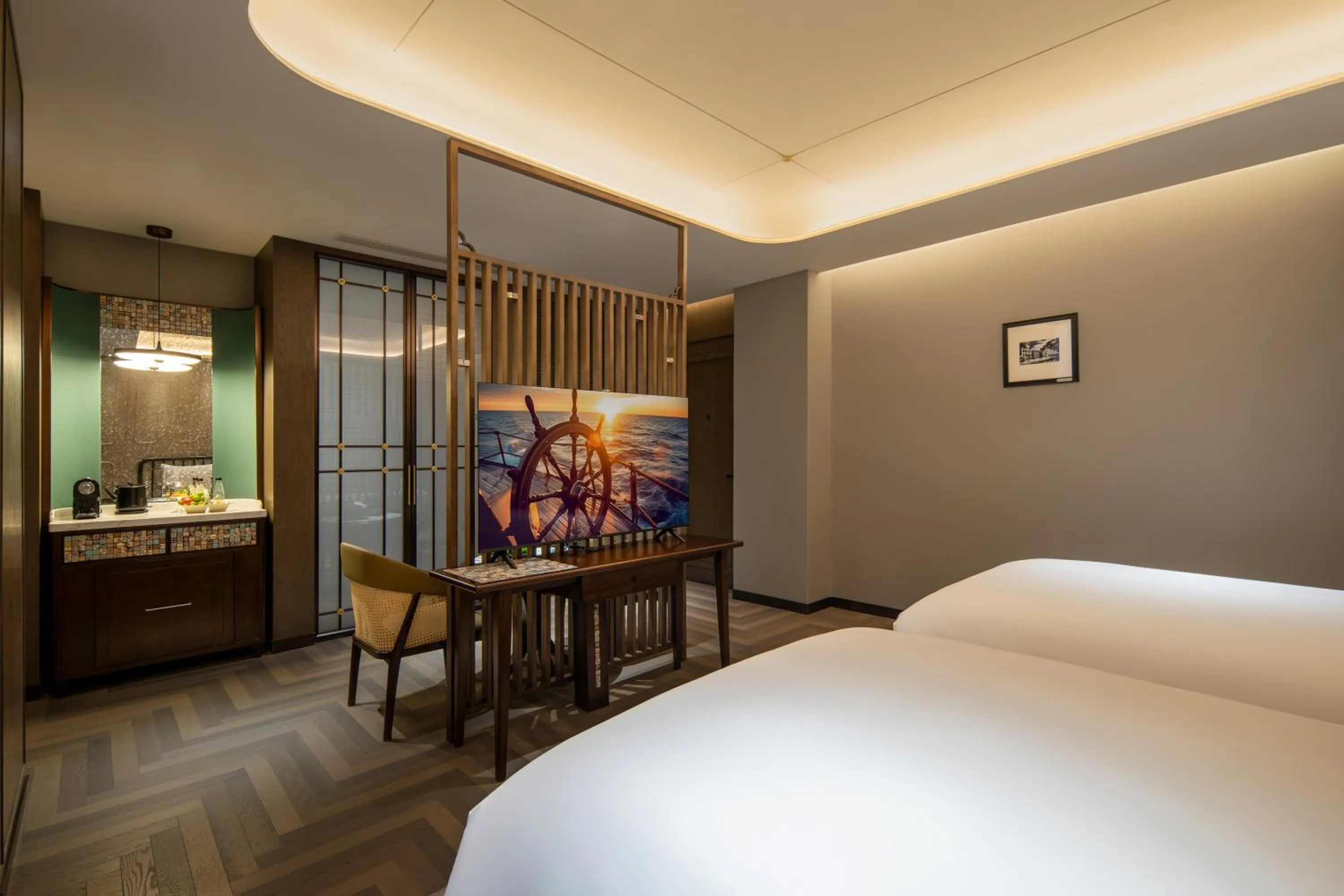 Bed in Xiamen Lujiang Harbourview Hotel
