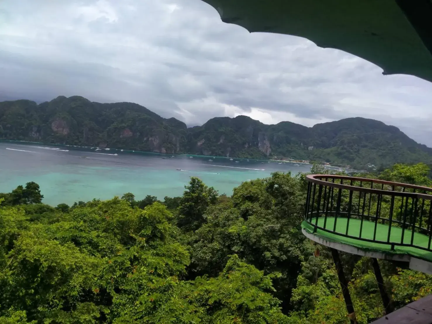 Restaurant/places to eat in Phi Phi Mountain Beach Resort SHA Certified Restaurant/places to eat in Phi Phi Mountain Beach Resort SHA Certified