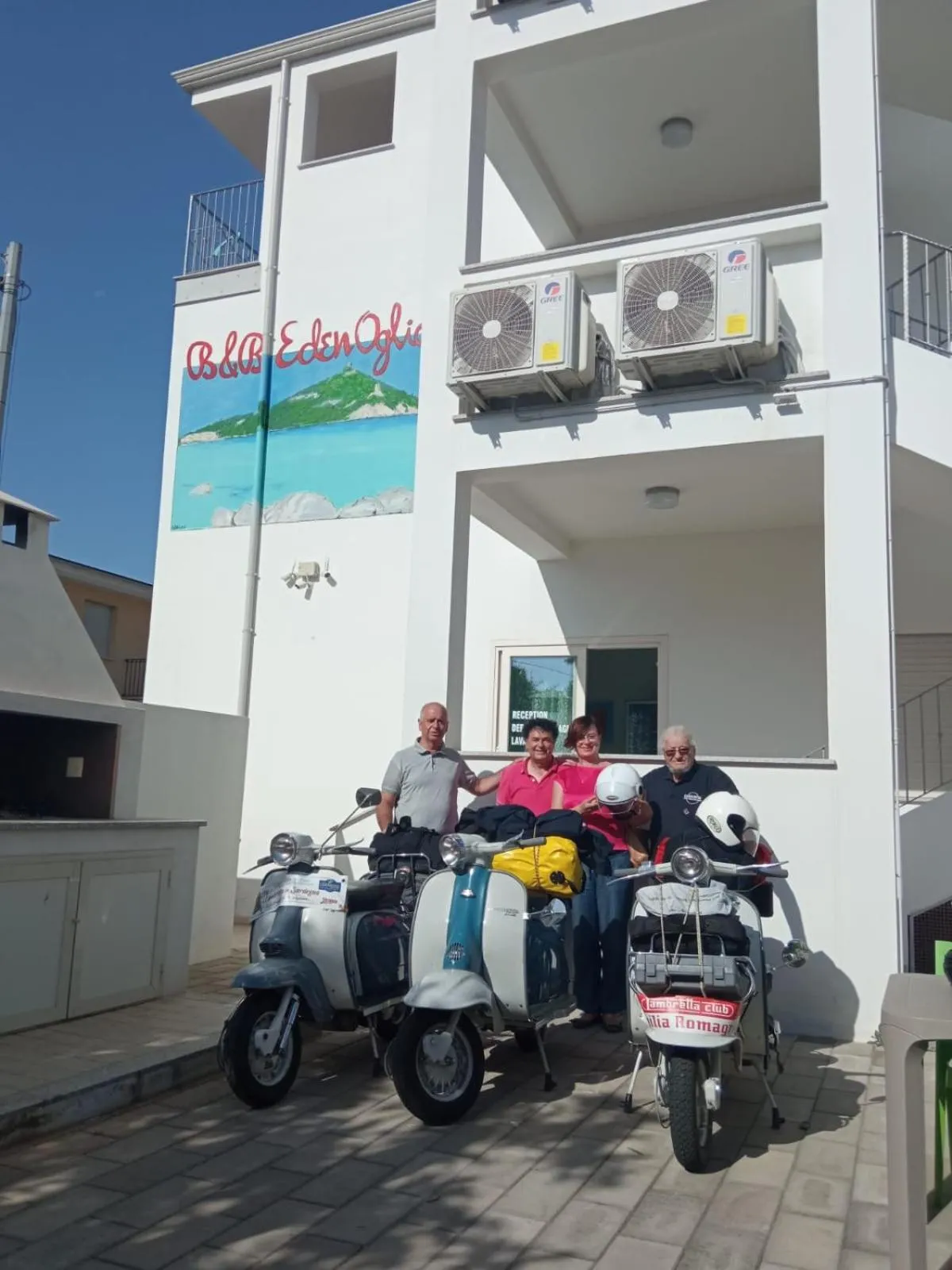 group of guests in B&B EDEN OGLIASTRA
