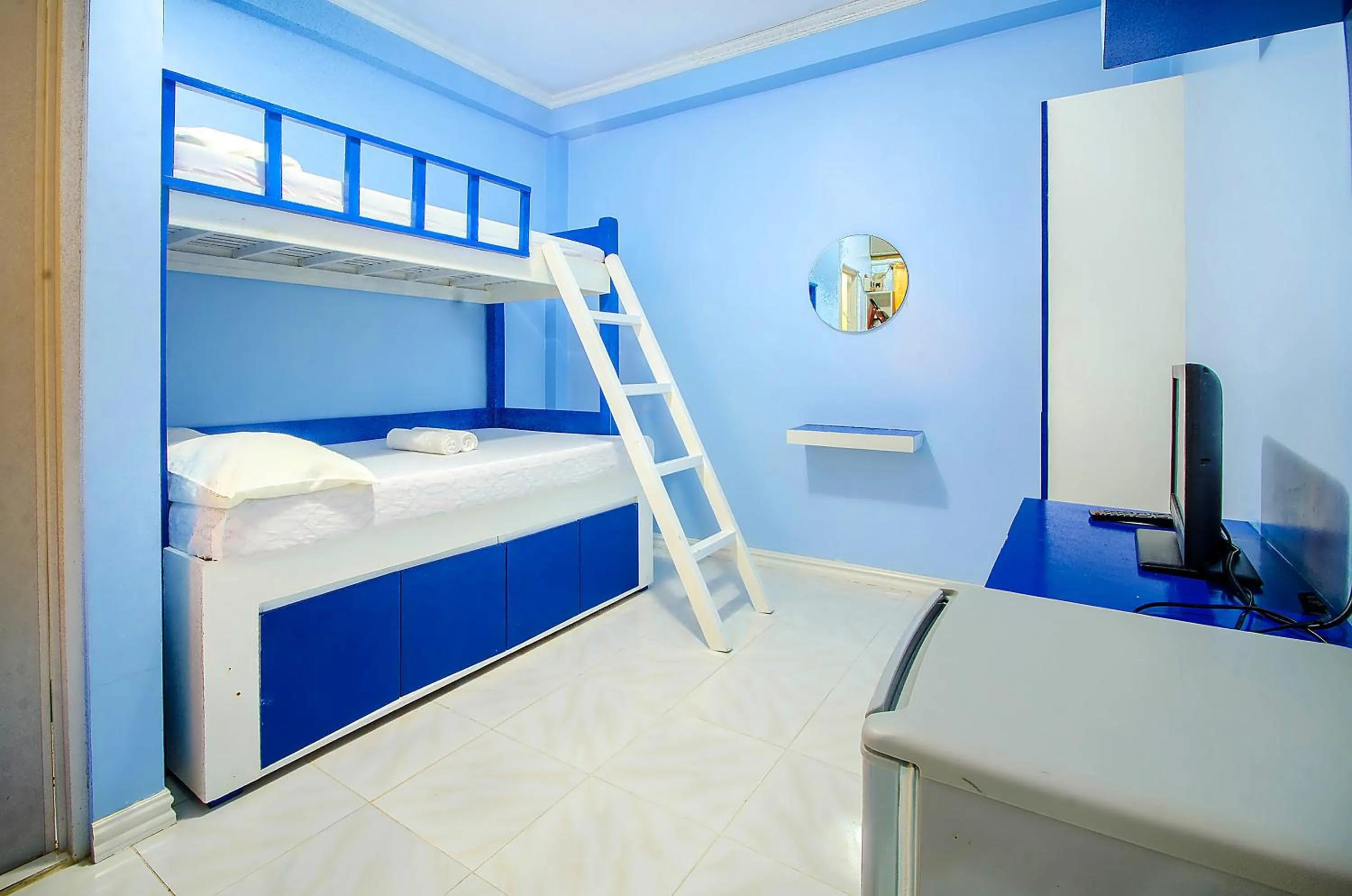 Photo of the whole room, Bed in Bambooze Hauz