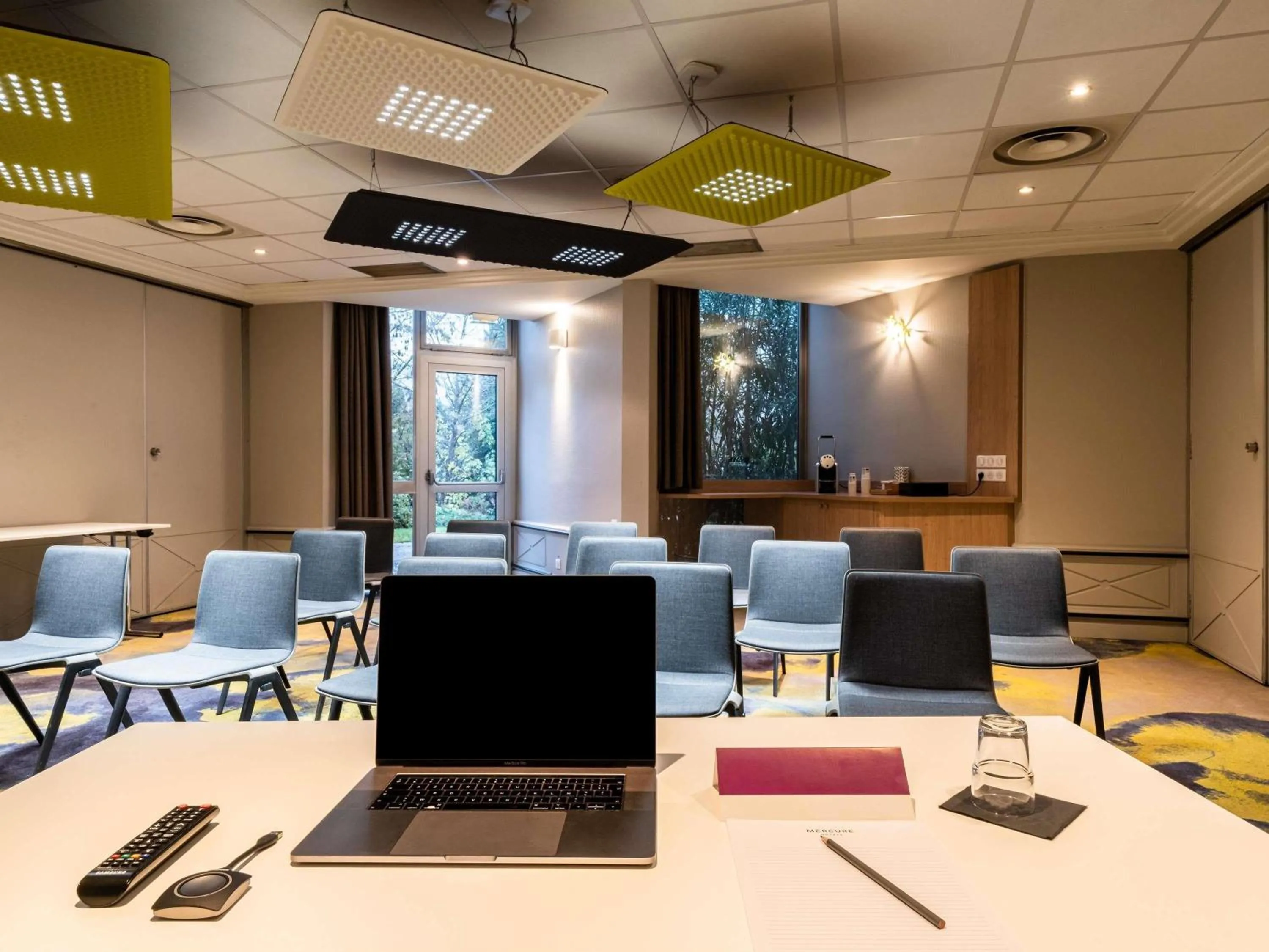 Meeting/conference room in Mercure Grenoble Meylan