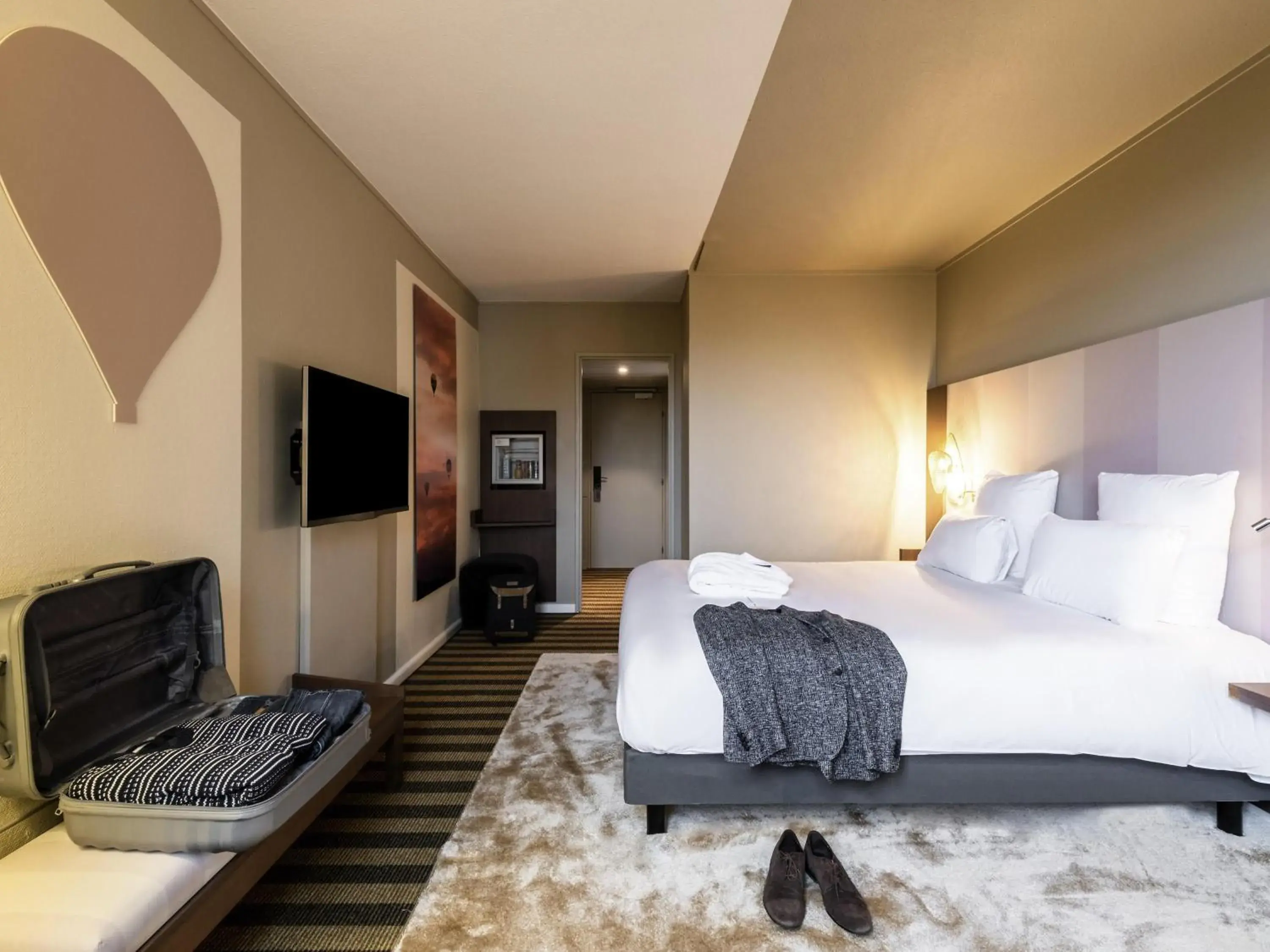 Bedroom, Bed in Mercure Grenoble Meylan Bedroom, Bed in Mercure Grenoble Meylan