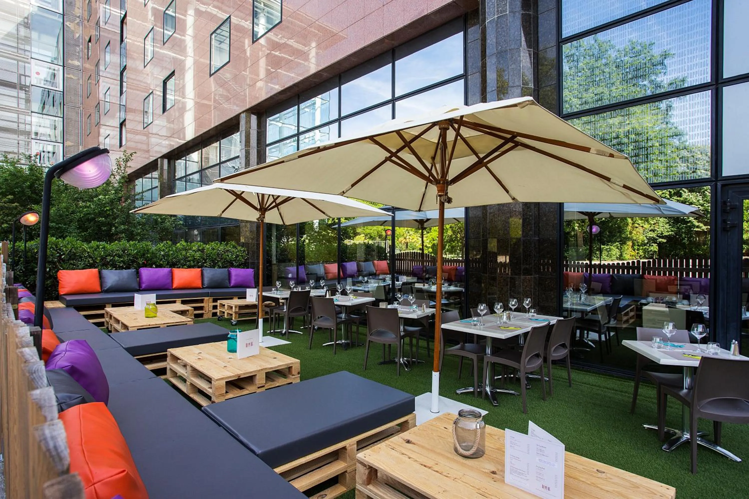 Restaurant/places to eat in Hotel Mercure Toulouse Centre Compans