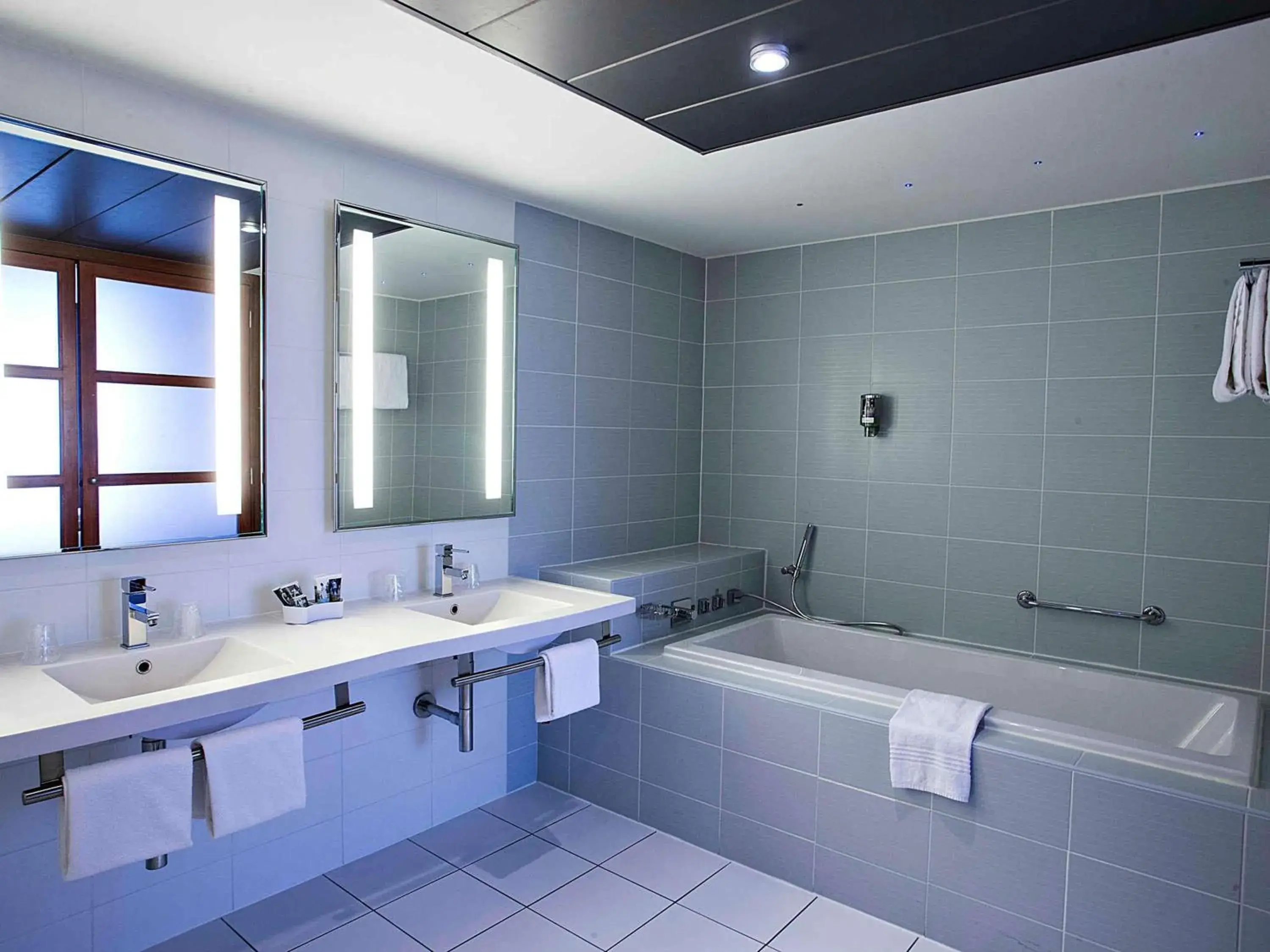 Bedroom in Hotel Mercure Toulouse Centre Compans Bedroom in Hotel Mercure Toulouse Centre Compans