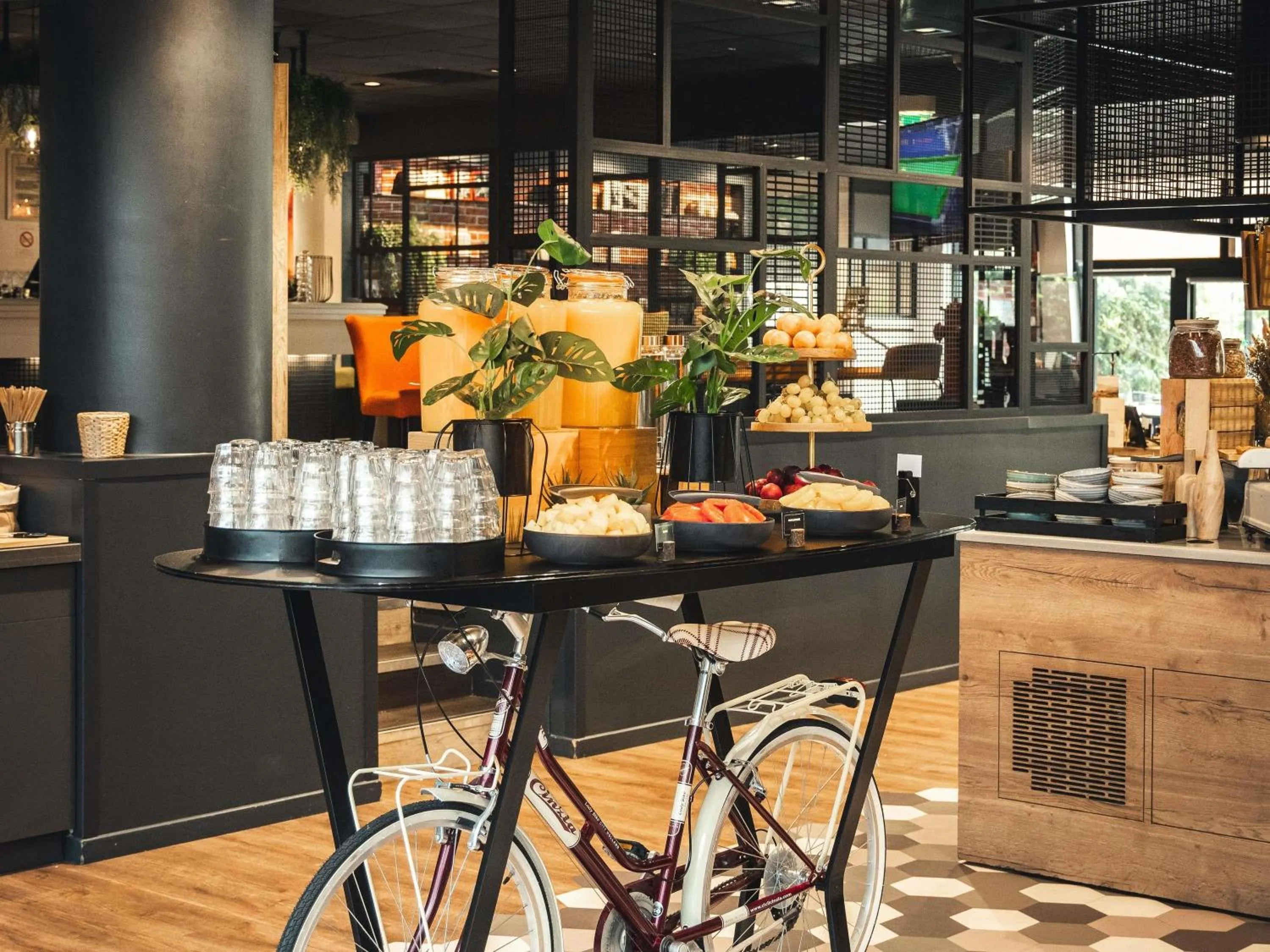 Breakfast in Hotel Mercure Toulouse Centre Compans