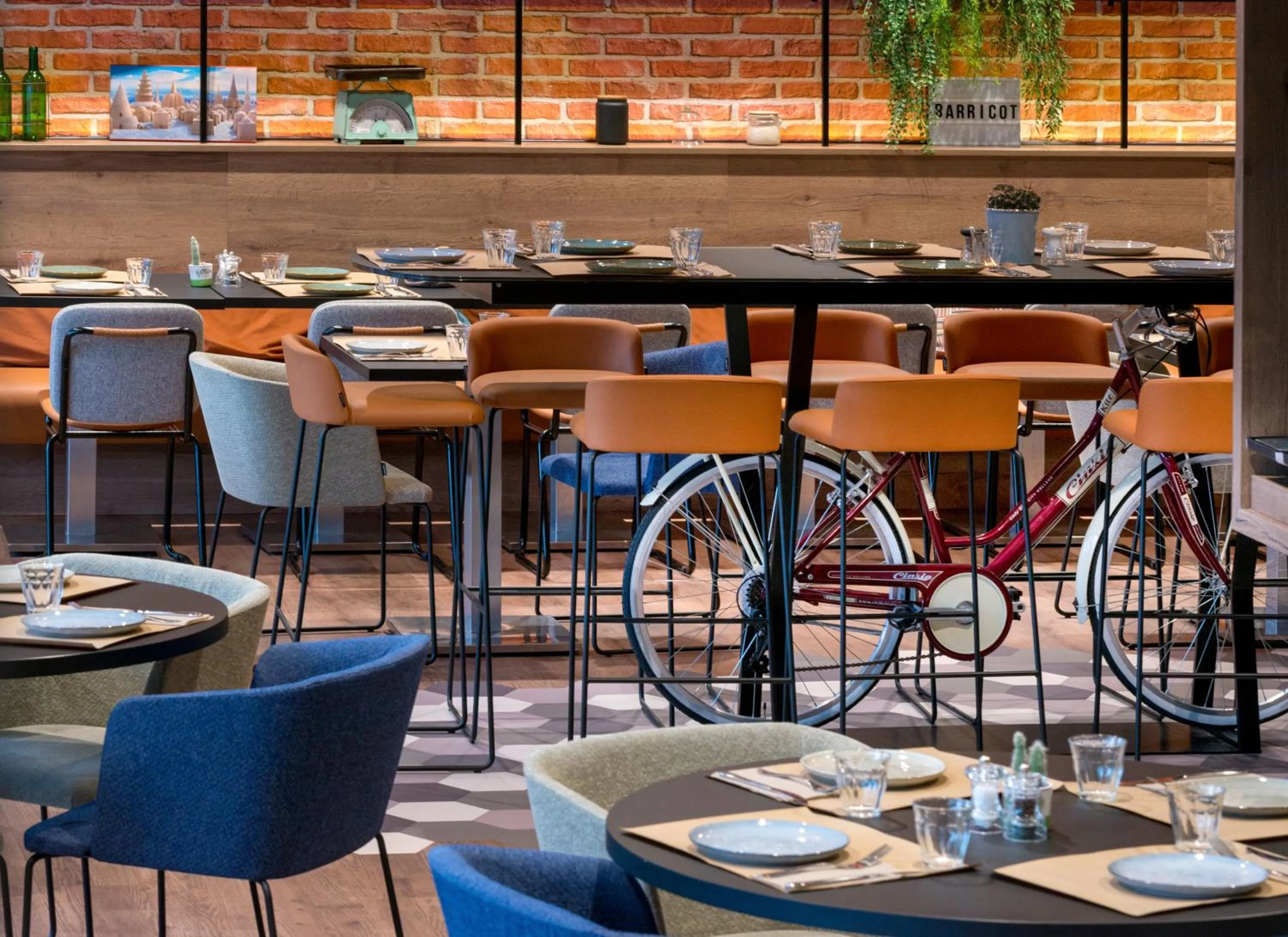 Restaurant/places to eat in Hotel Mercure Toulouse Centre Compans